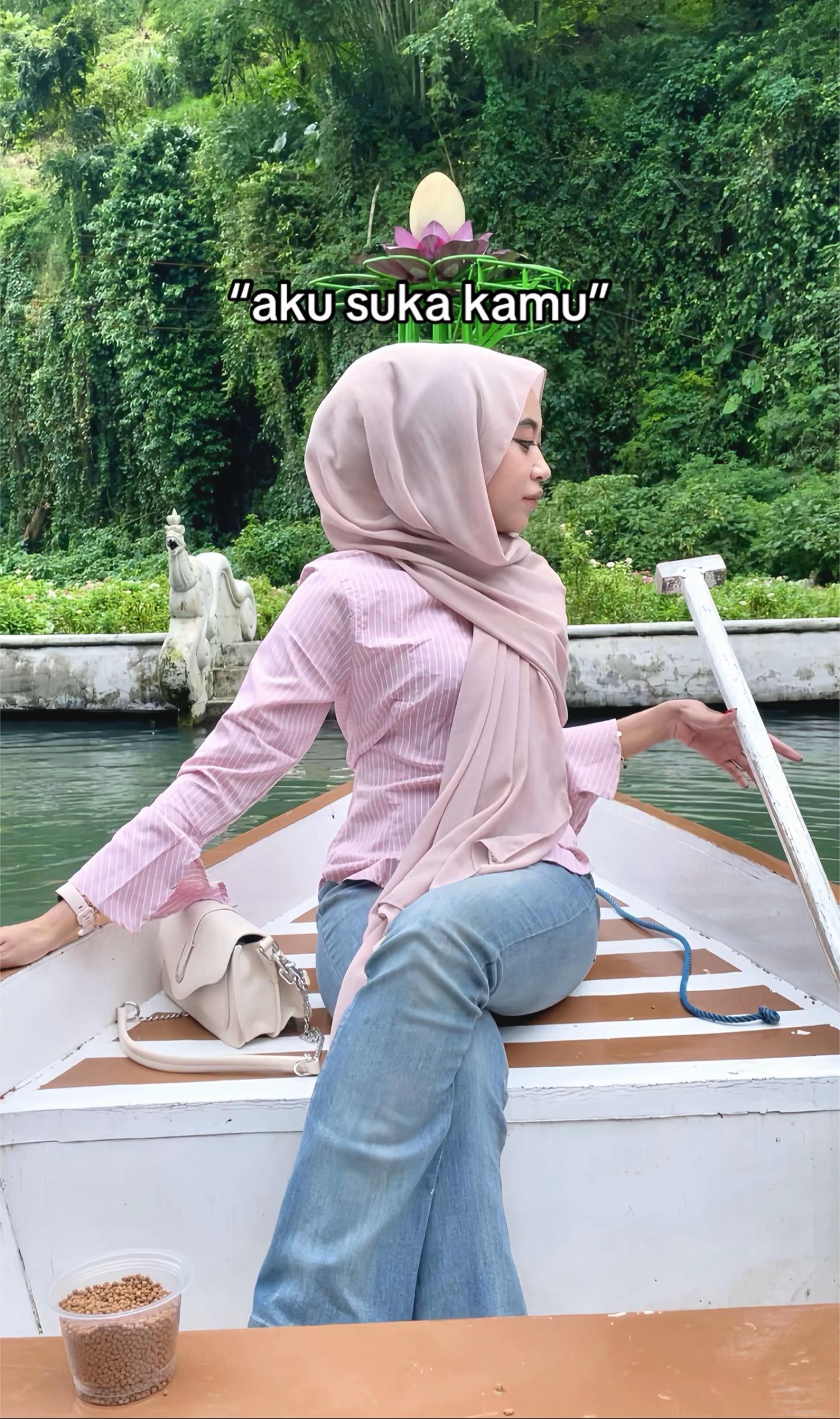 @🕊️
