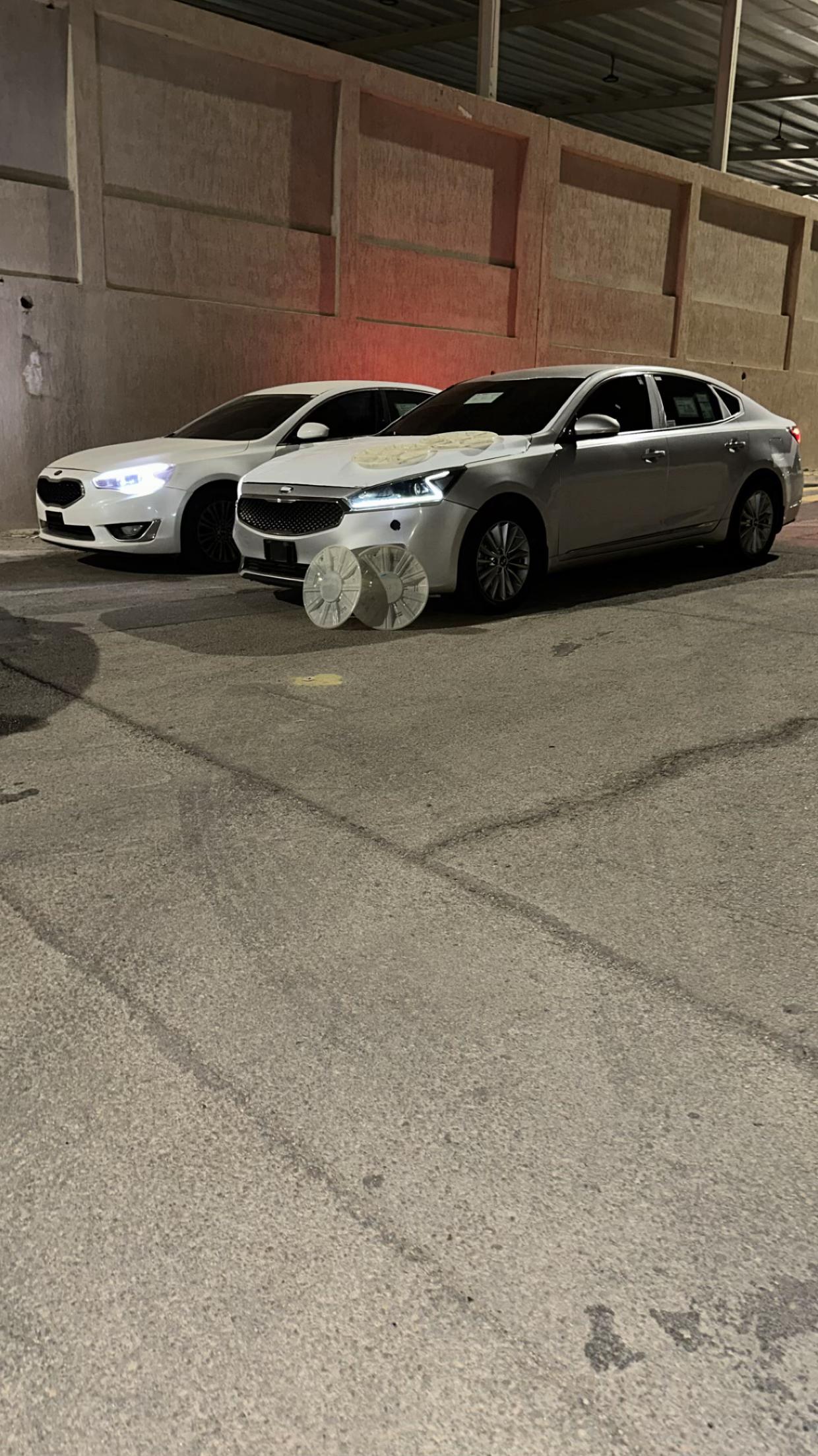 @S6S 🎩 .