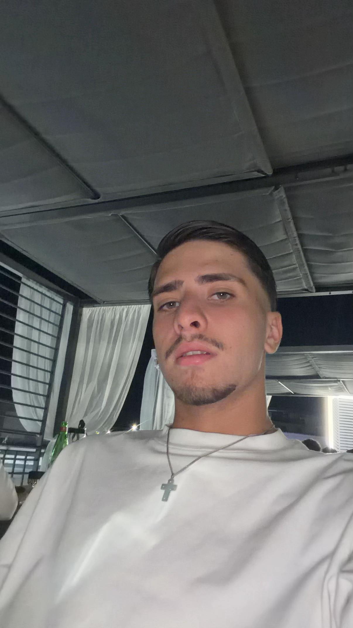 @eliafavicchio