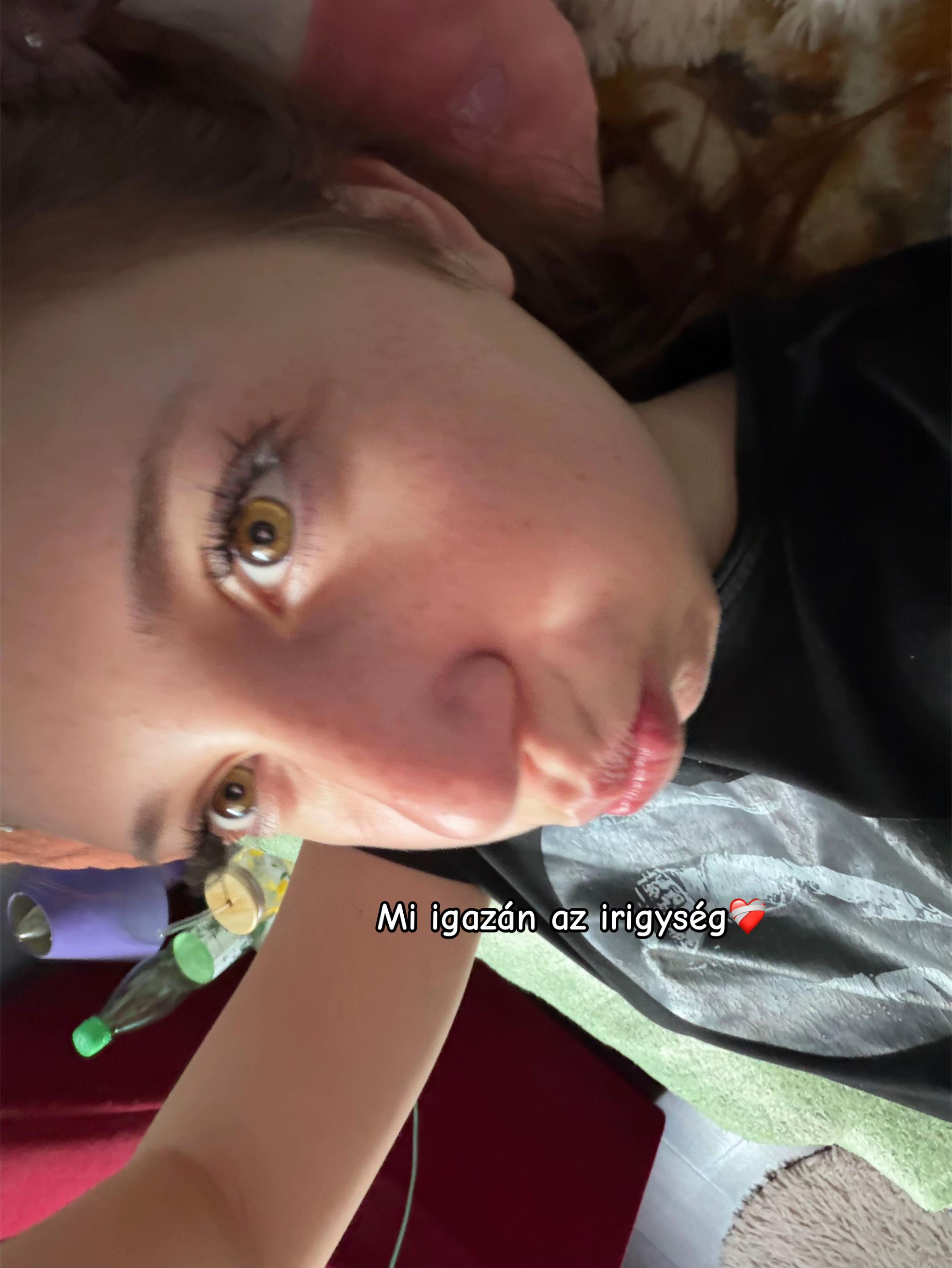 @NIKI💋