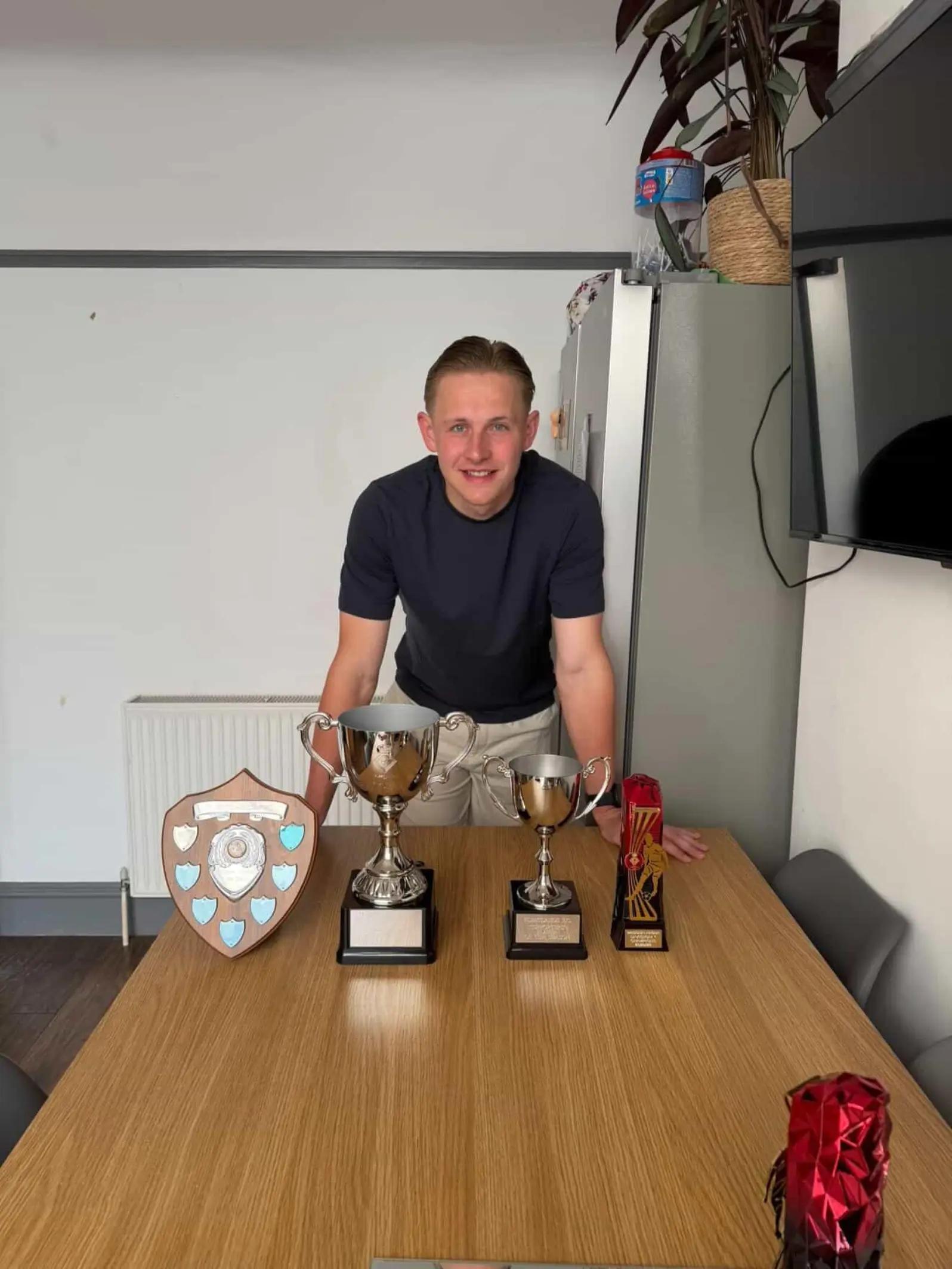 @Official Fleetlands FC