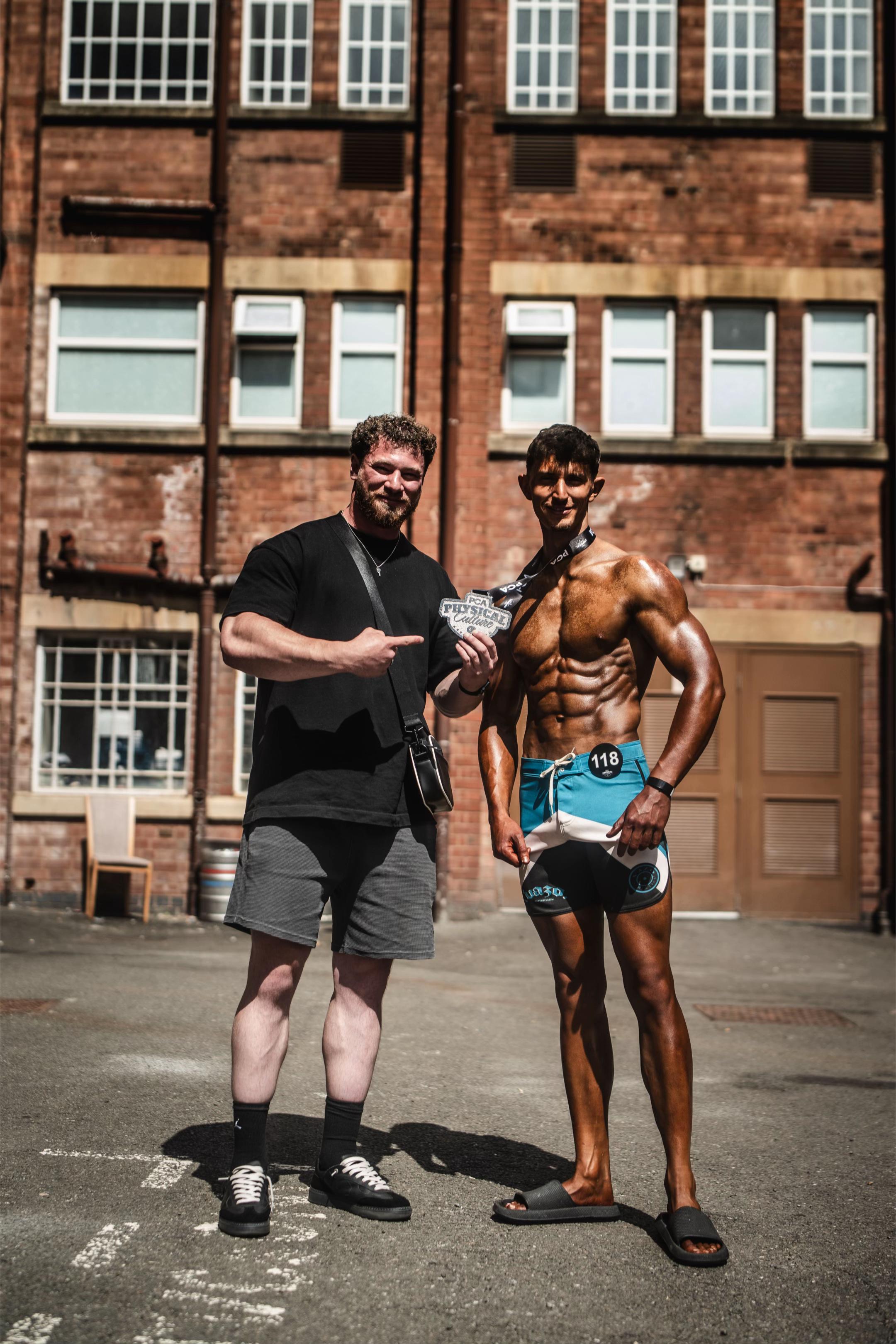 @Hugh Thompson| Physique coach
