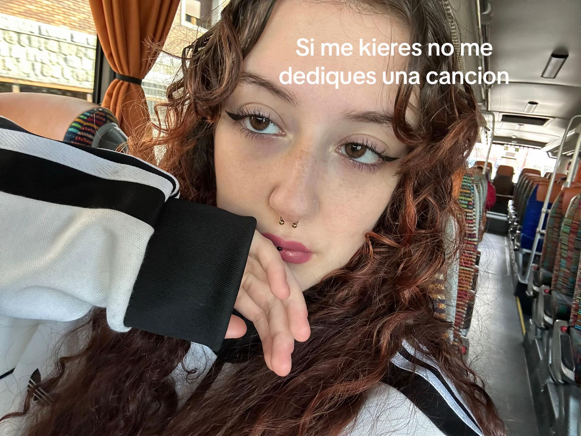 @<3