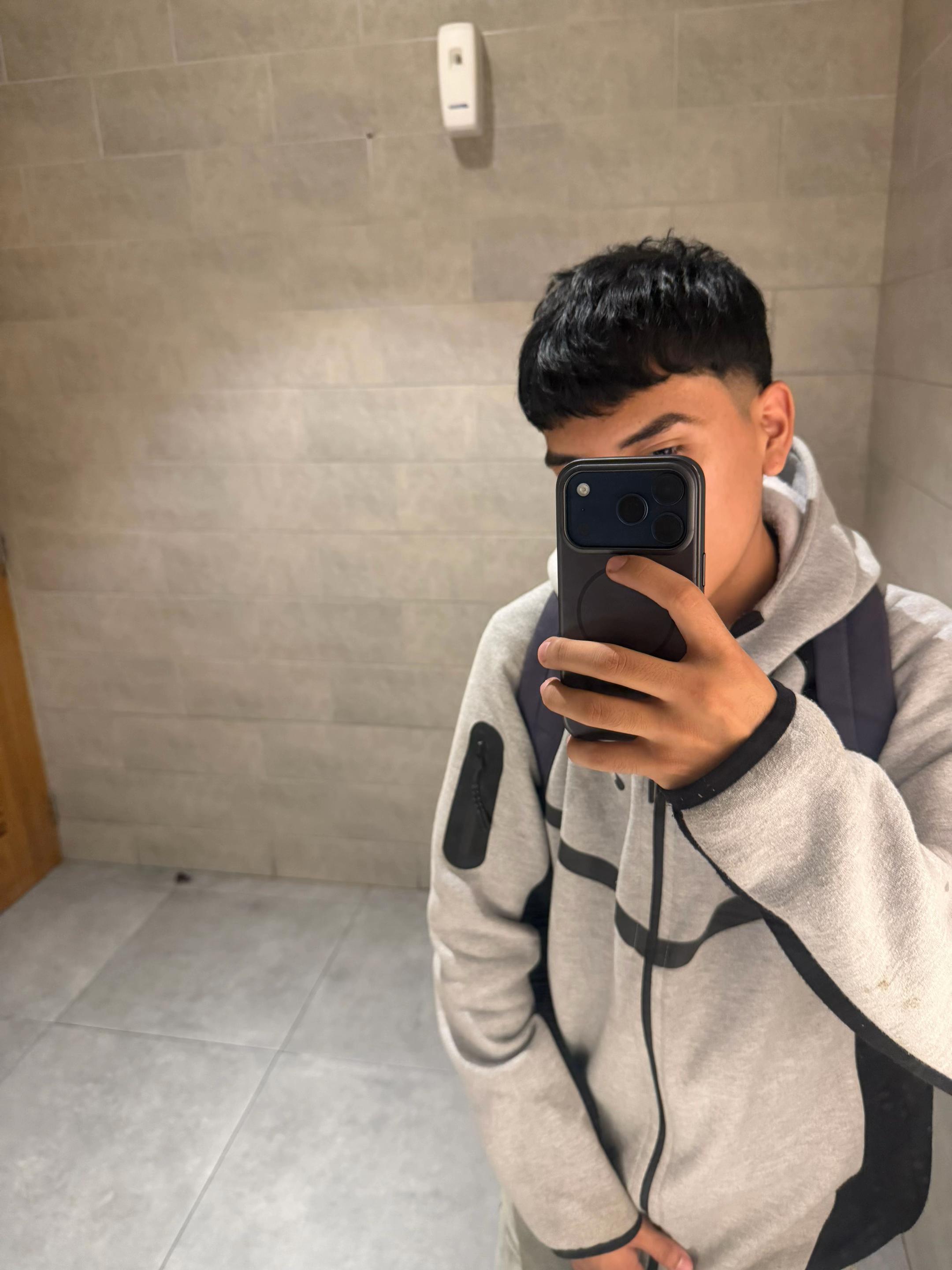 @Ivxn