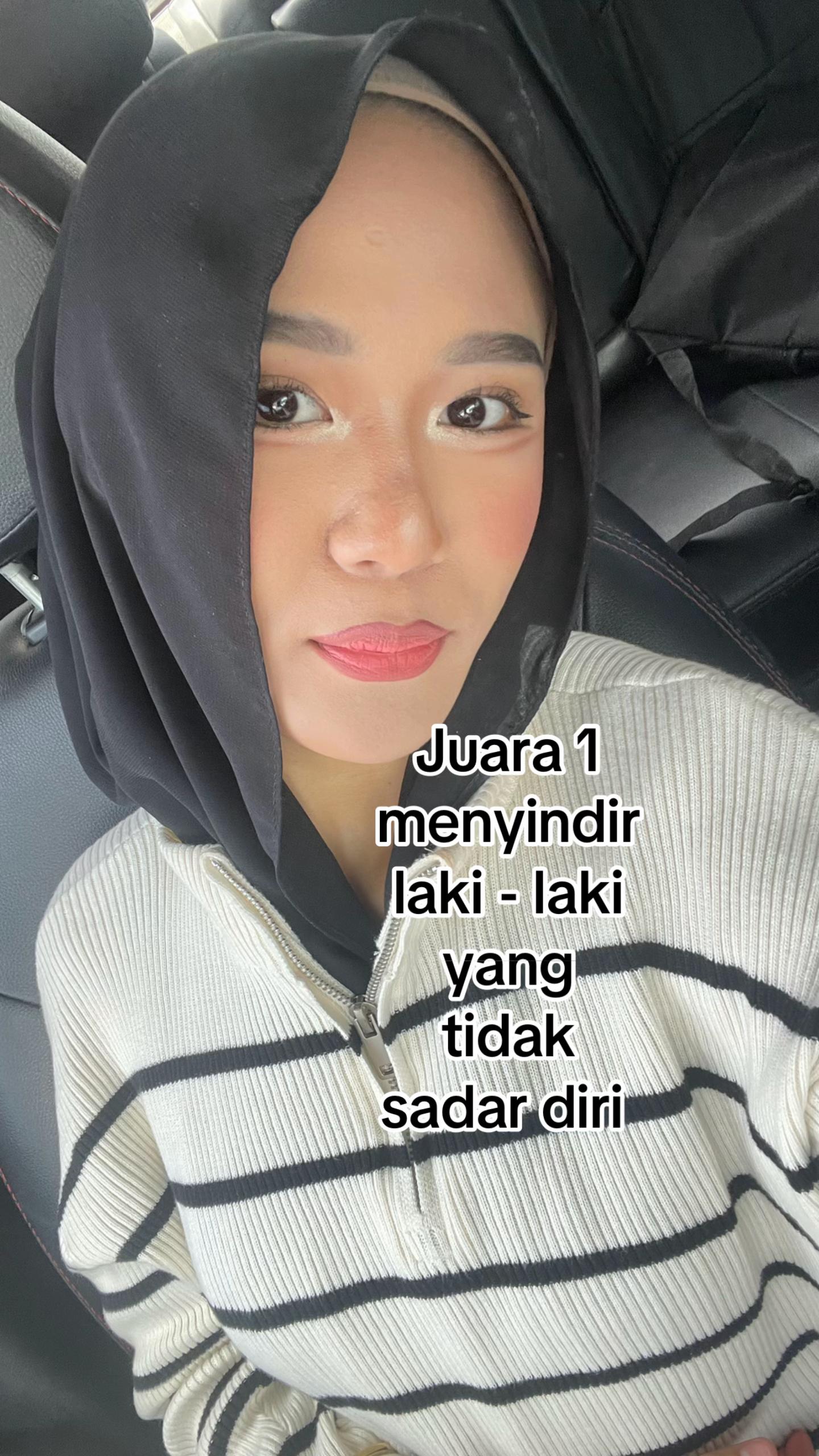 @isyanell