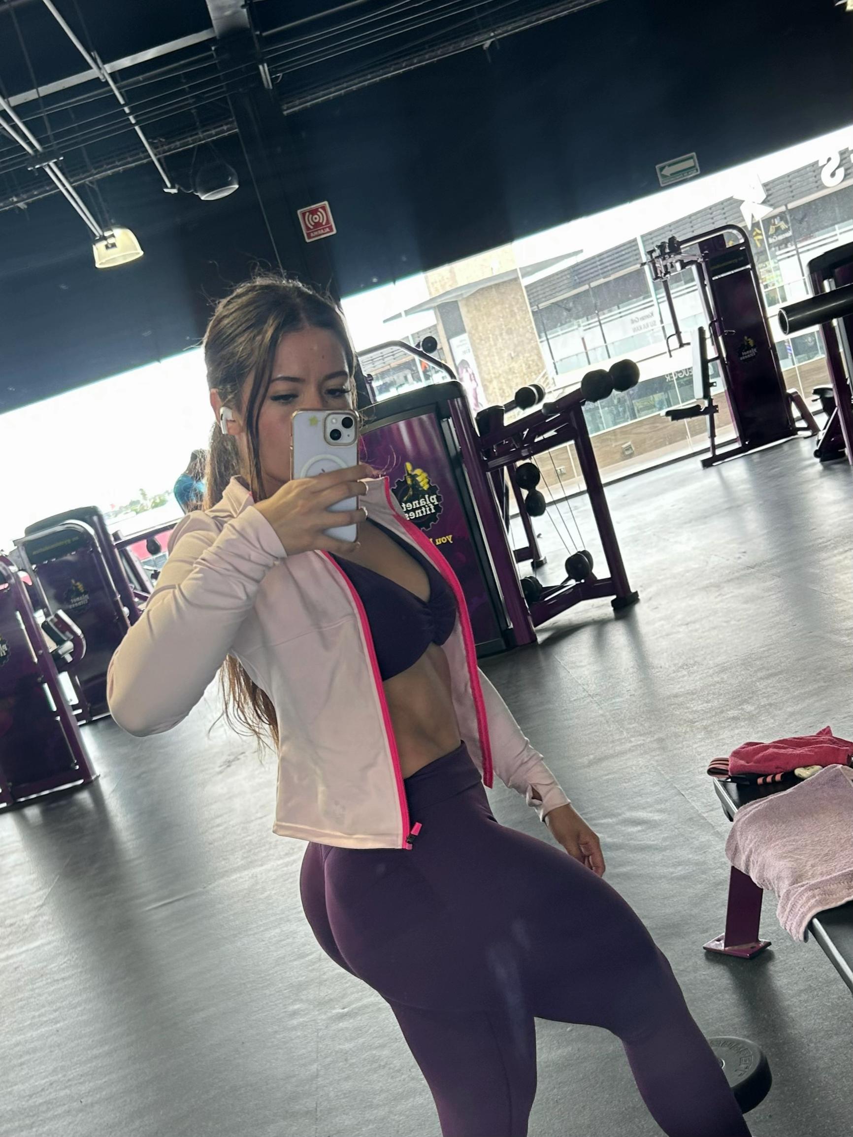 @Paulina Guzman