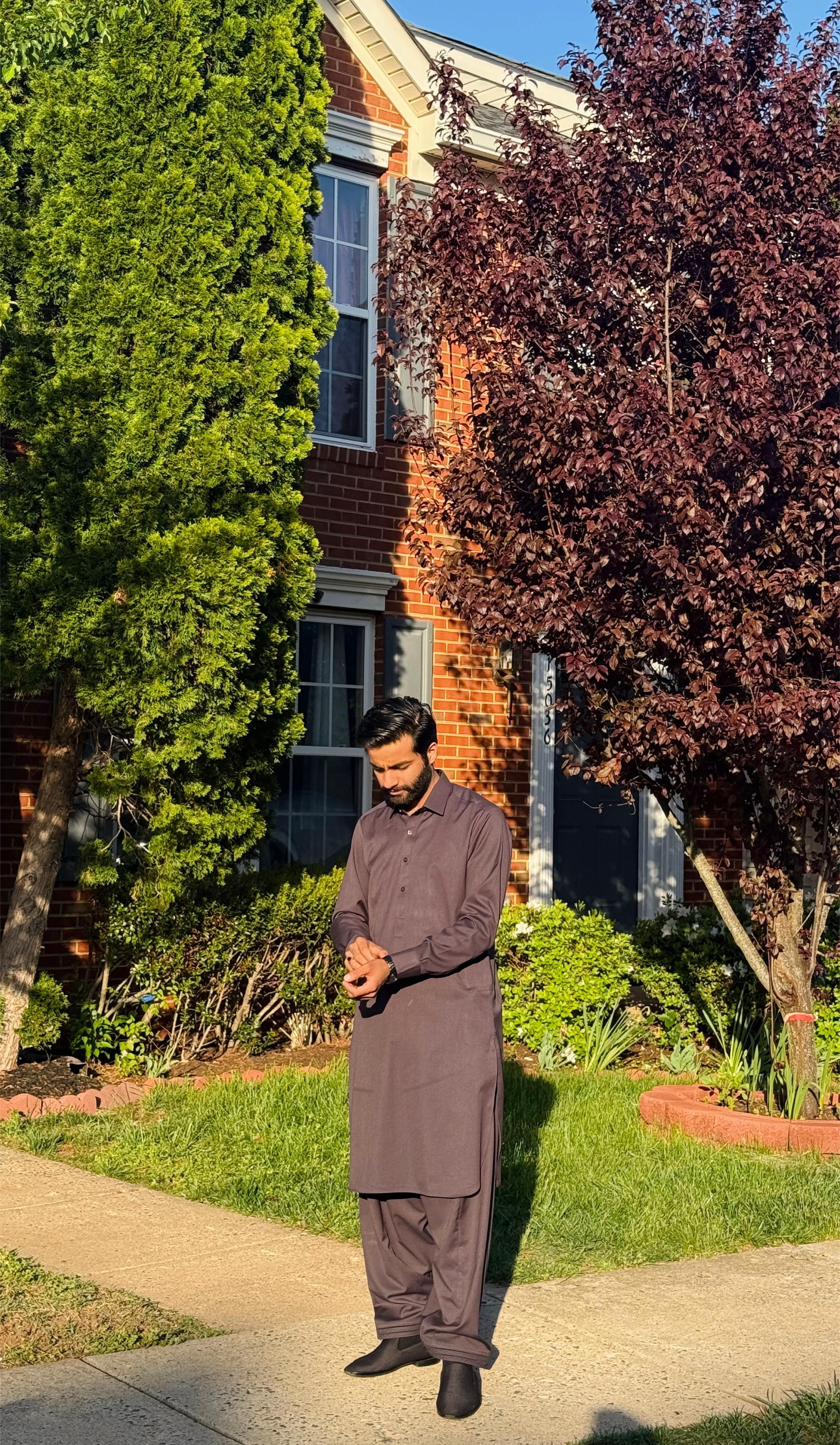 @Ali Malhi 10 🇺🇸🇵🇰