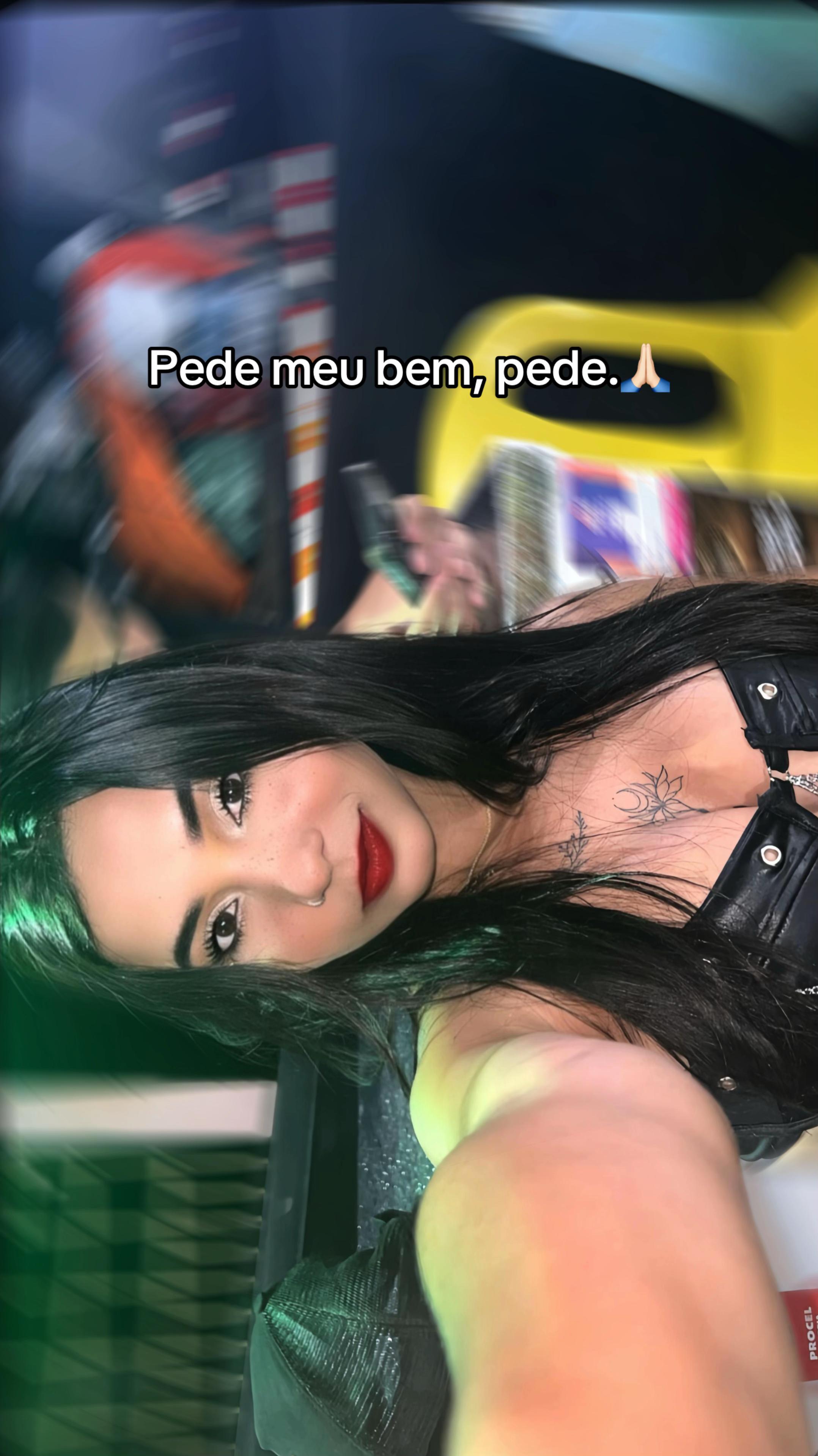 @Anna Clara
