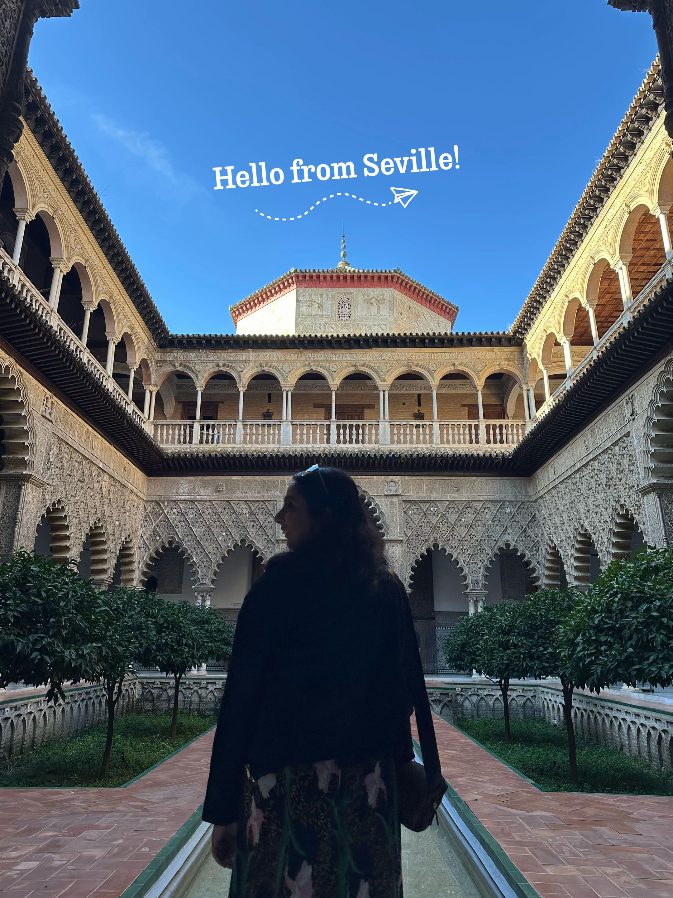 @Kinal | Travel & Food