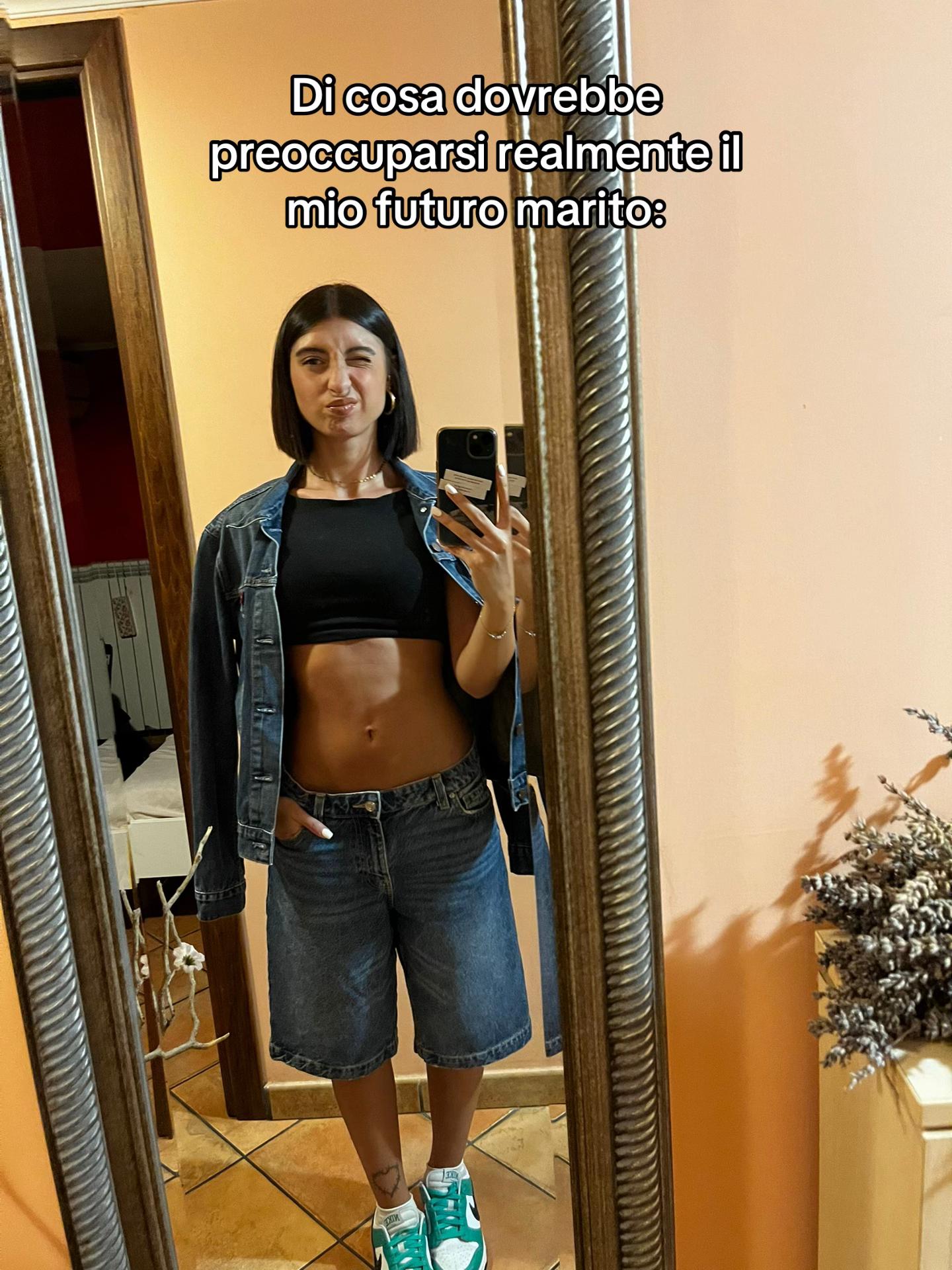 @nicolemiele
