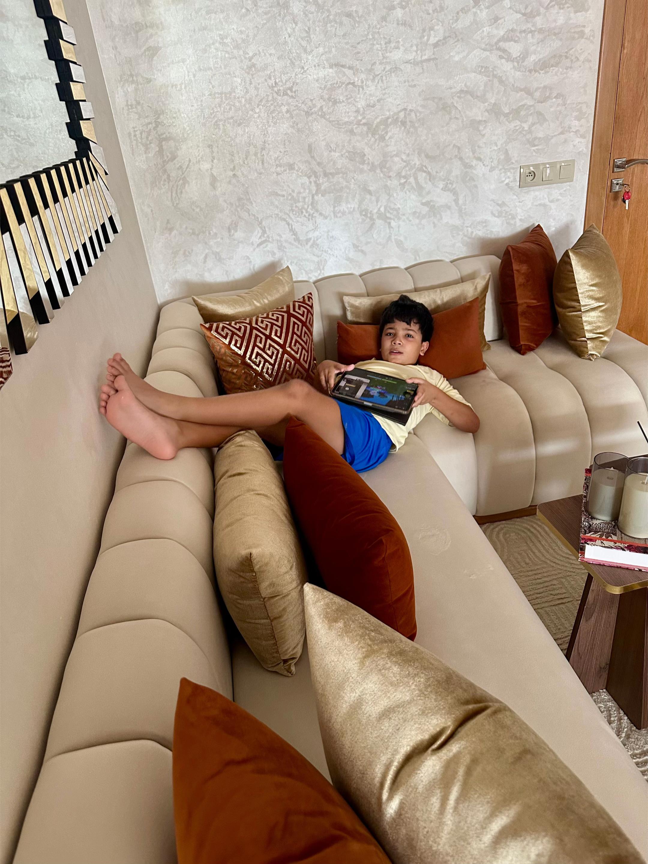 @اسية&ensp;ام&ensp;سادن
