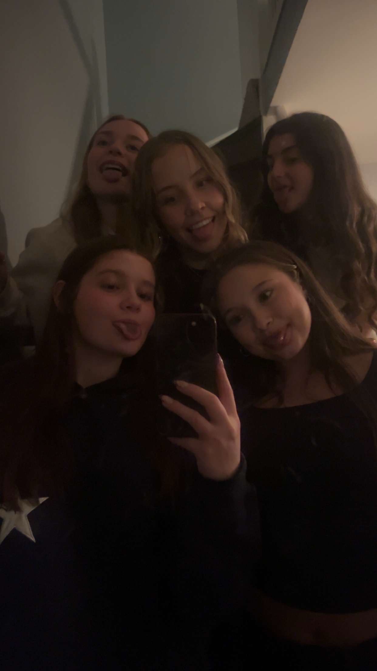 @Annie🥳