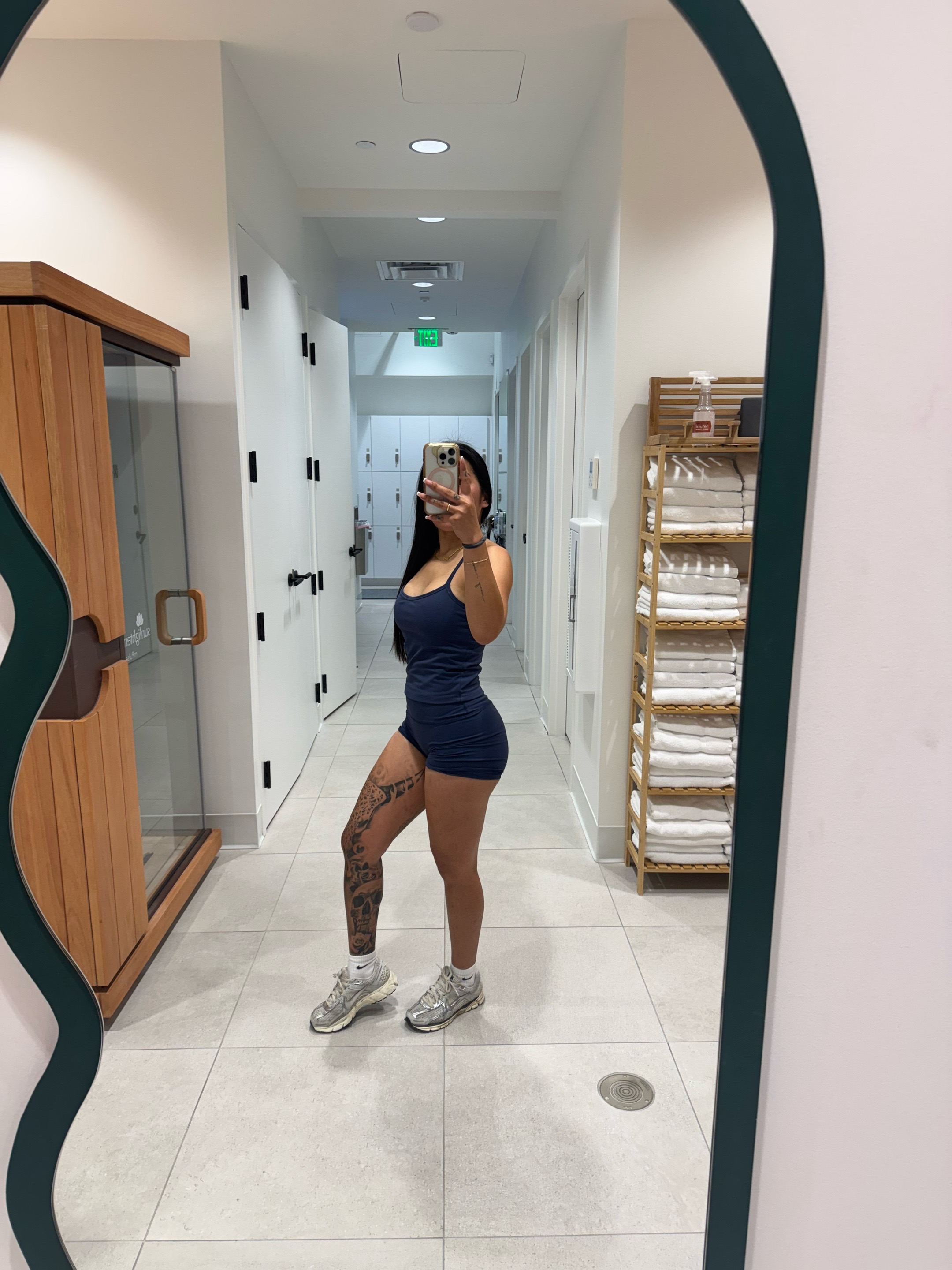 @Honeyapes