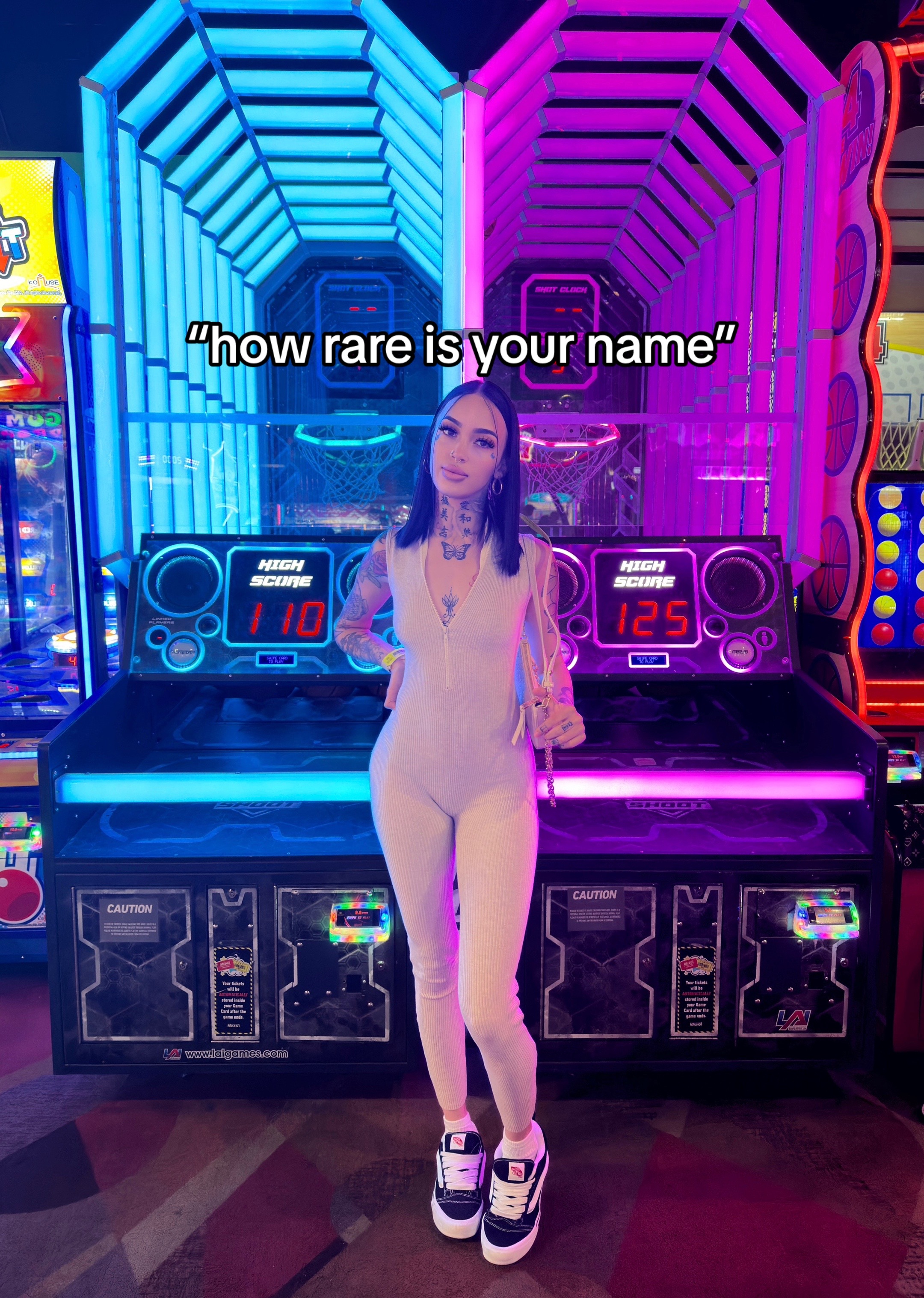 @♕