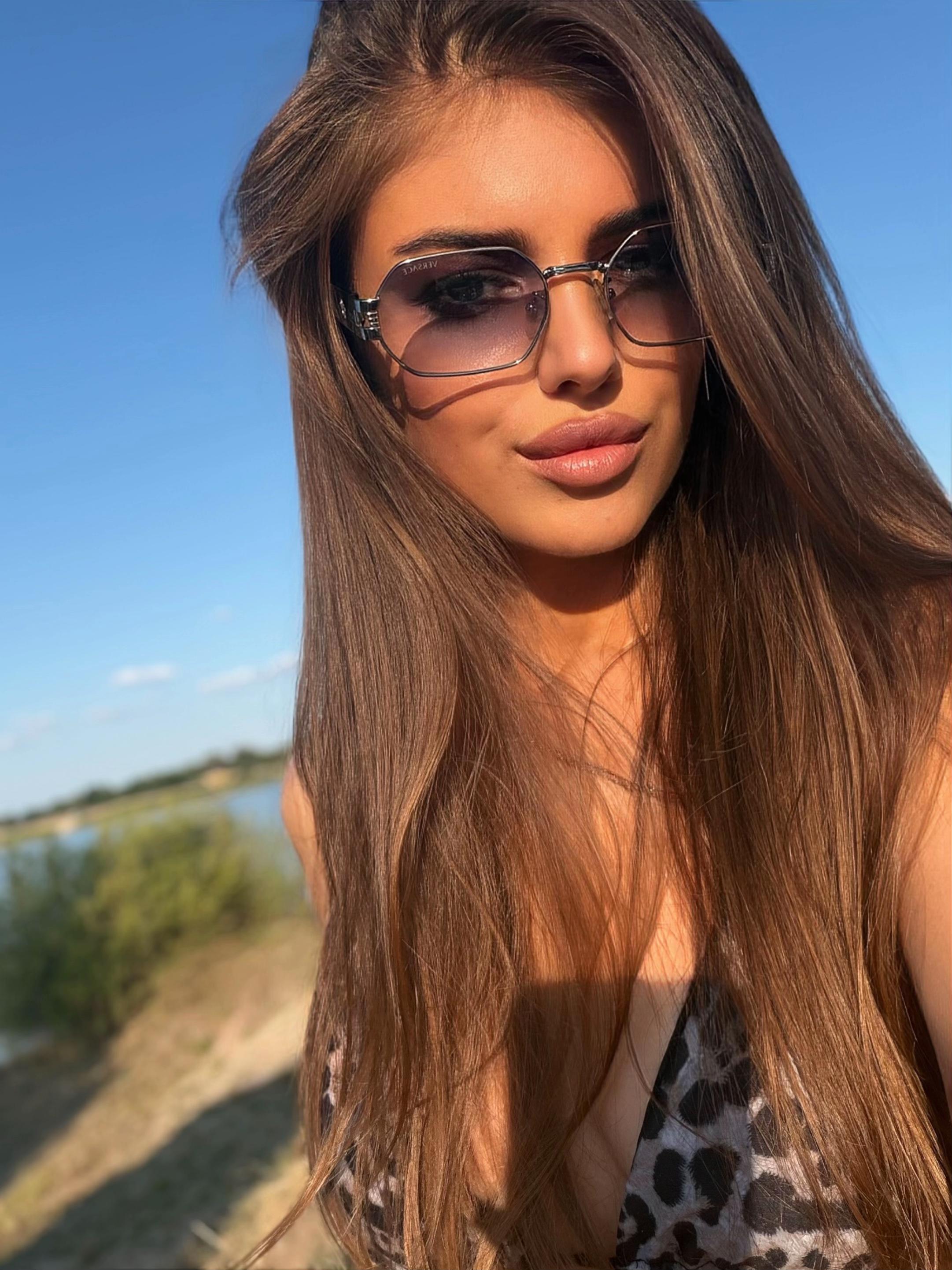 @Viktoriia.
