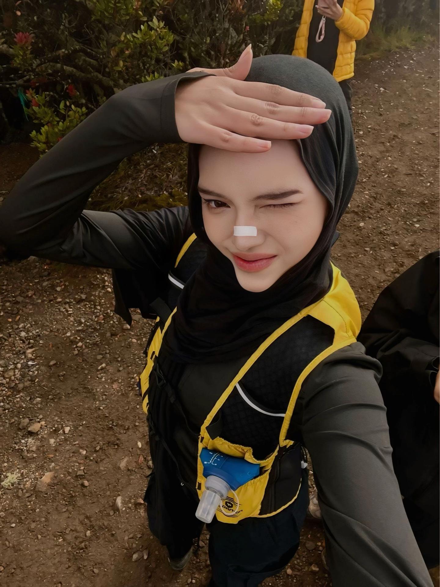 @dwiiii_66