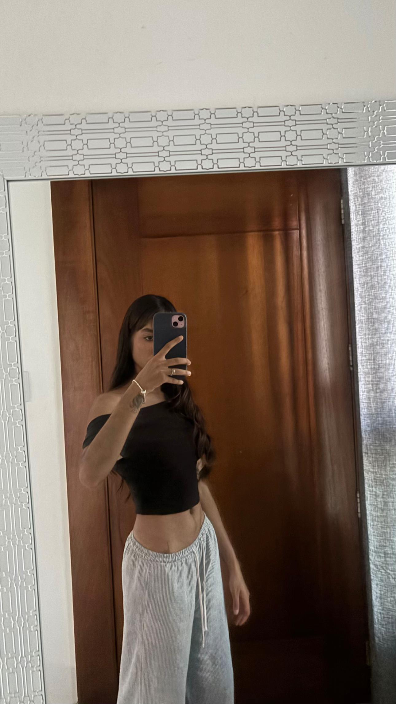 @𖣂