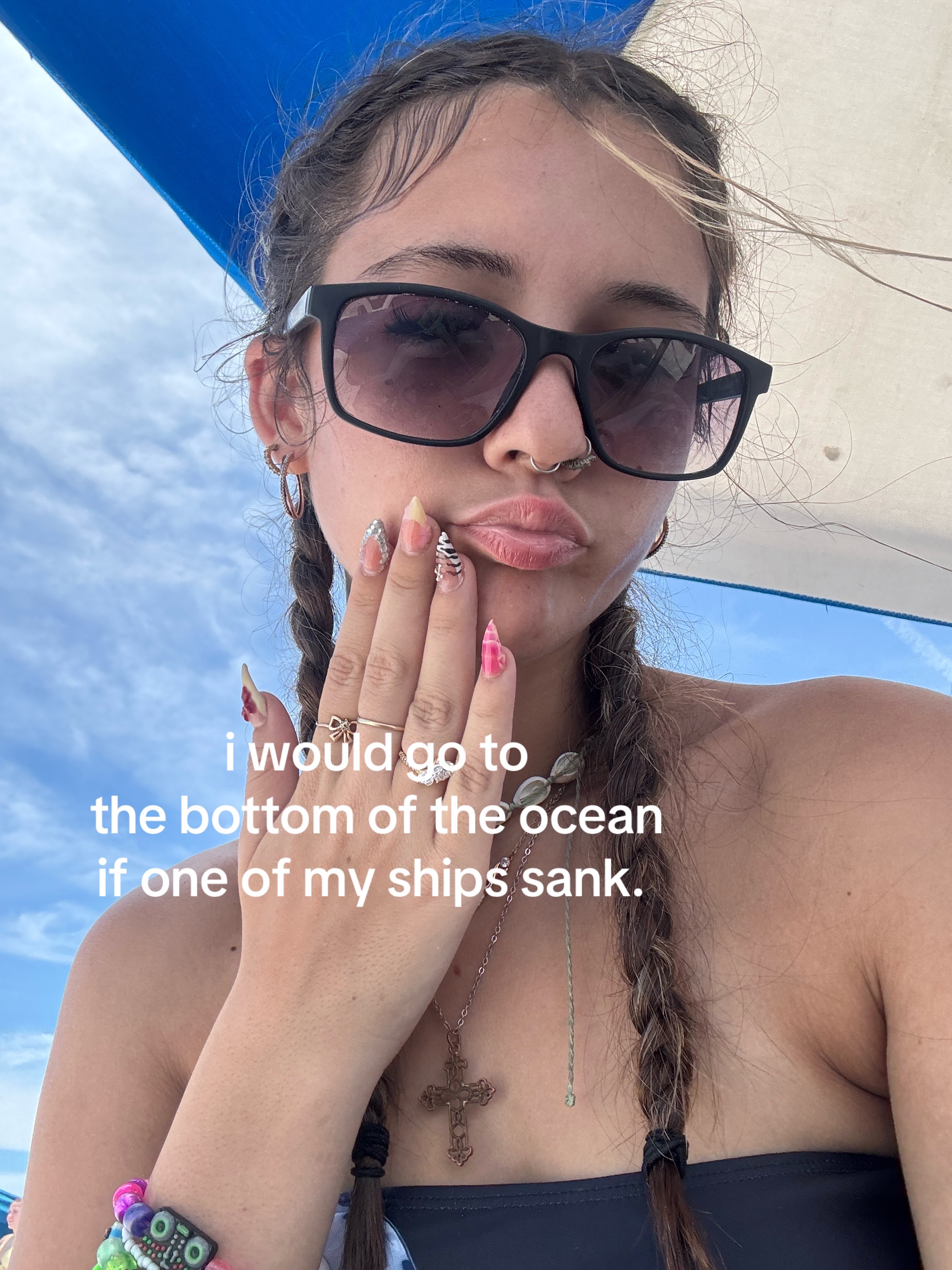 @️