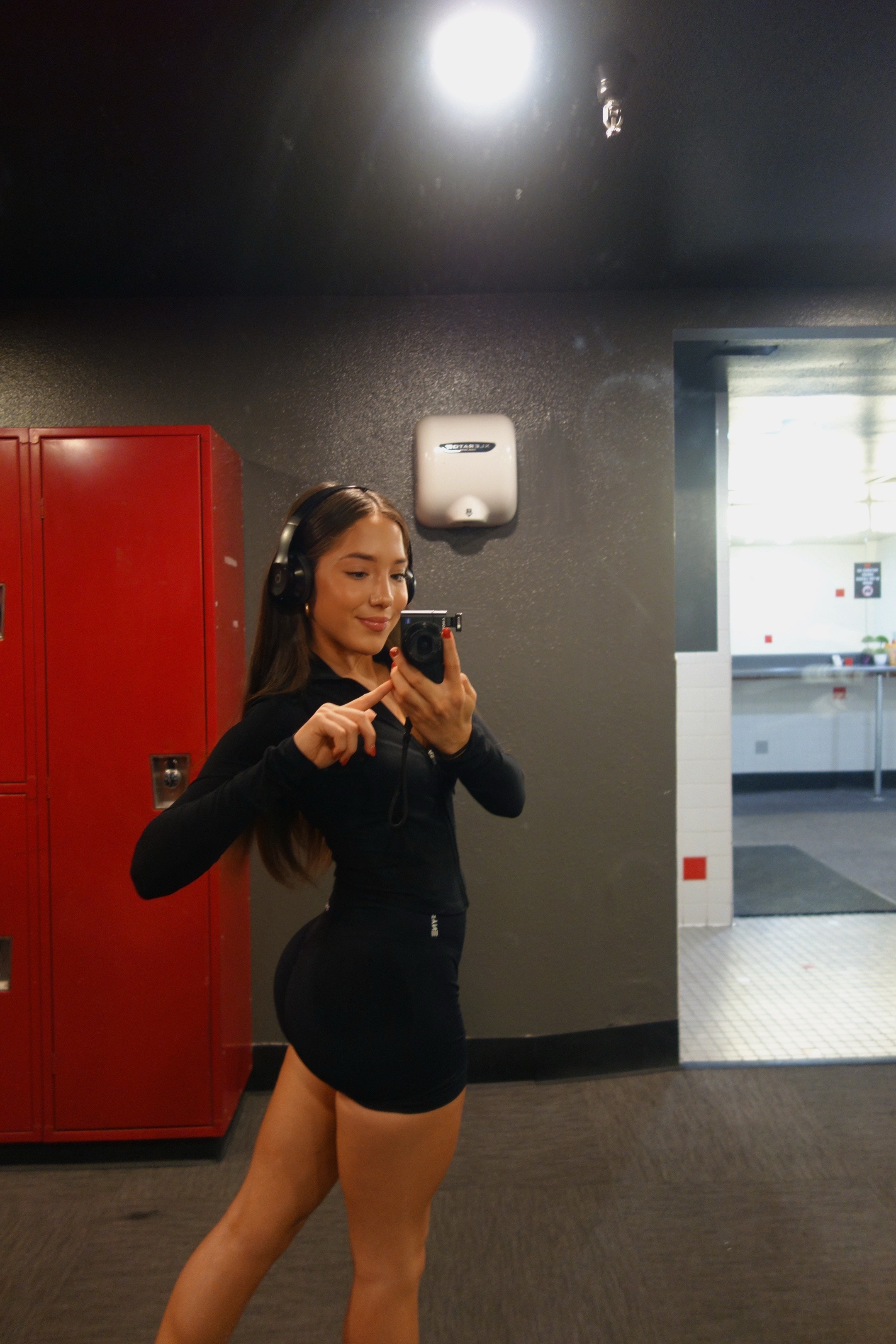 @makaylaperalesss