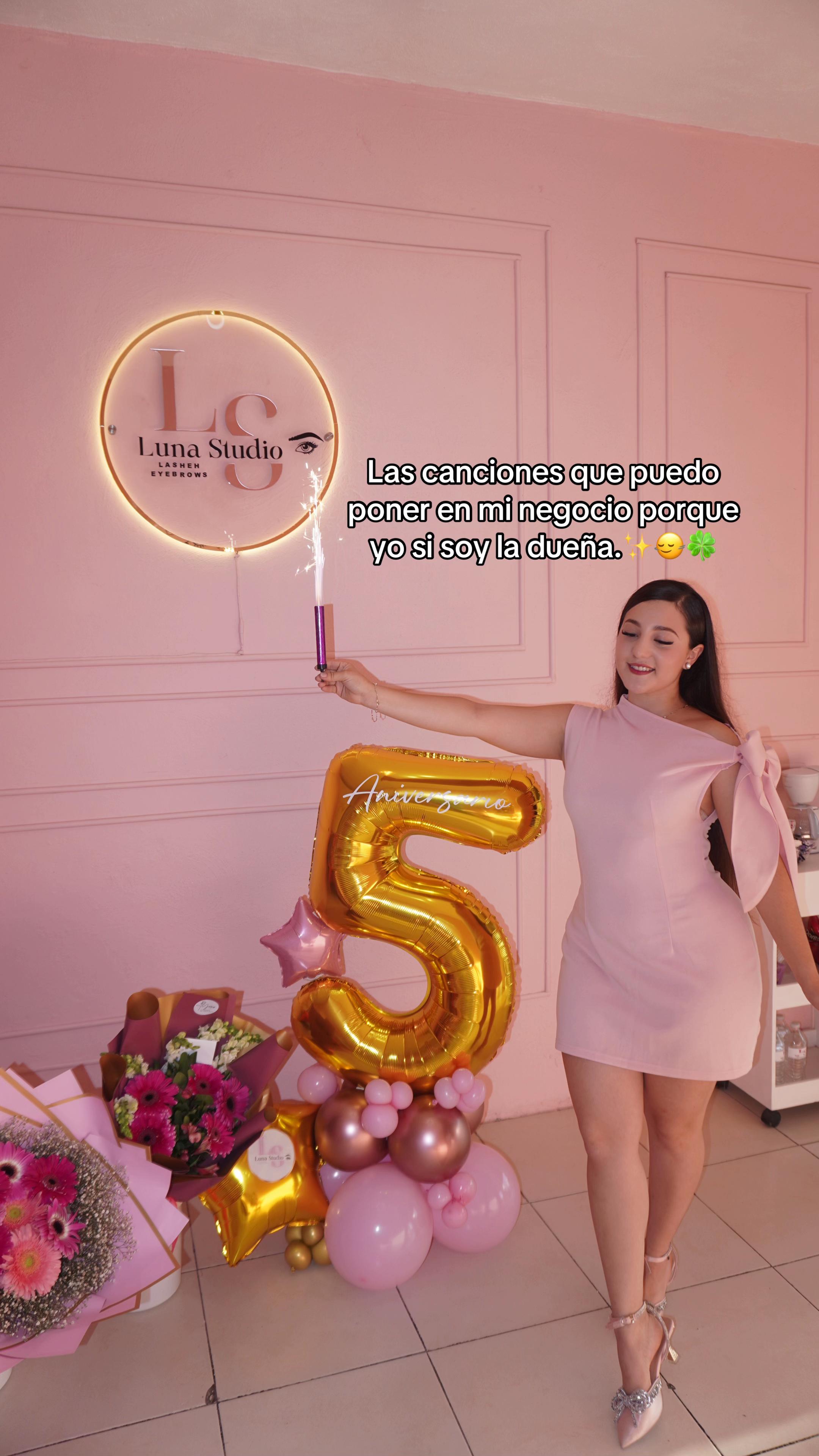 @Jazm&iacute;n Luna