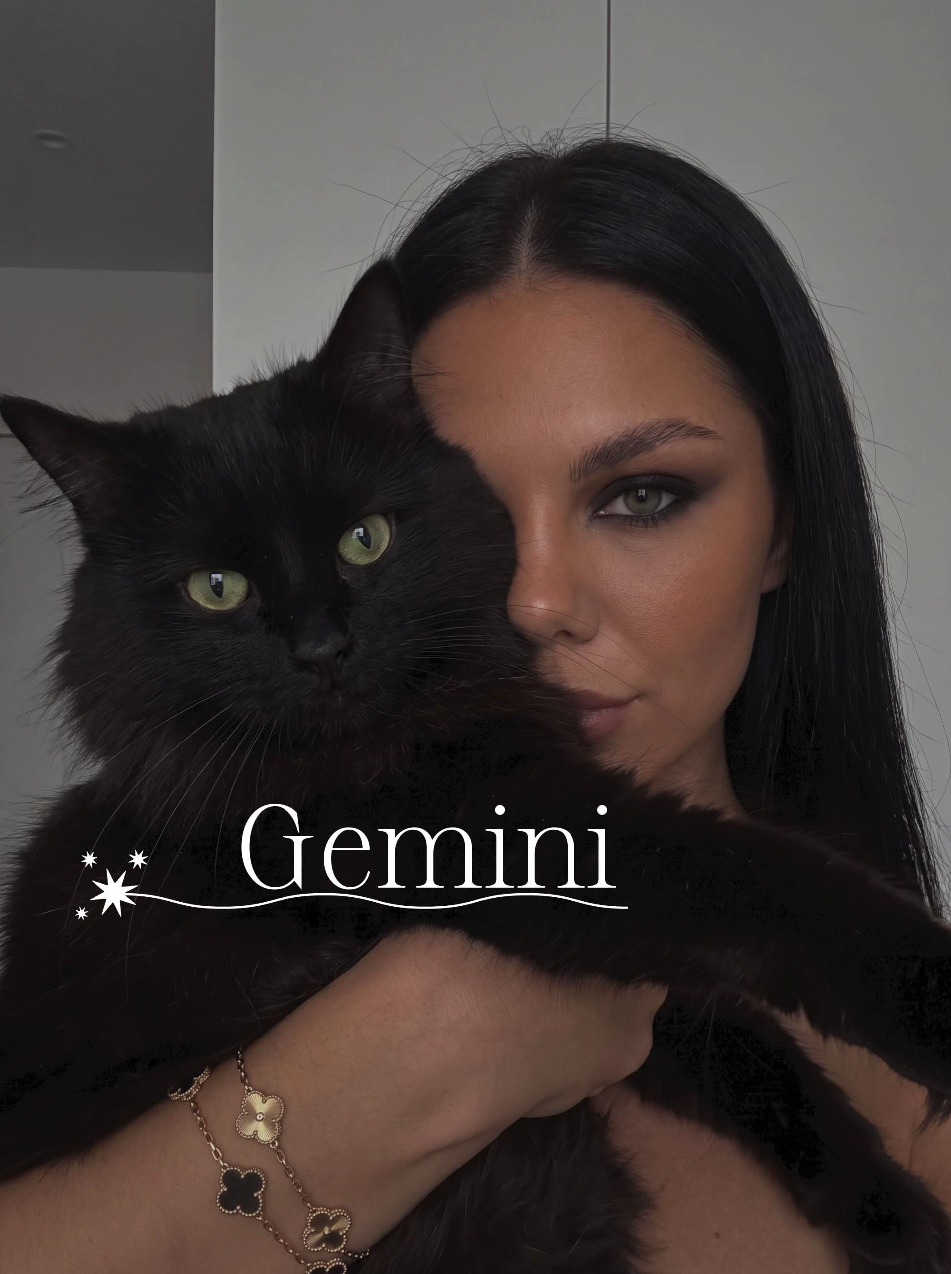 @𝓐𝓵𝓮𝔁𝓪𝓷𝓭𝓻𝓪