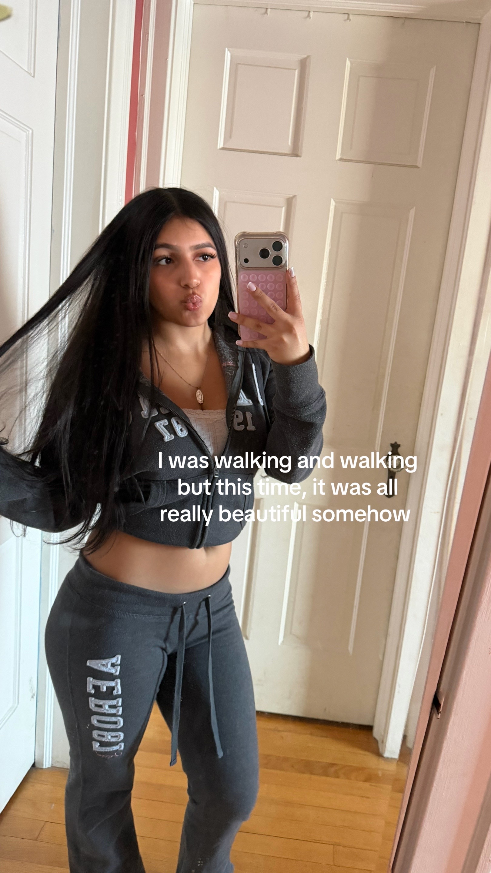 @⃟
