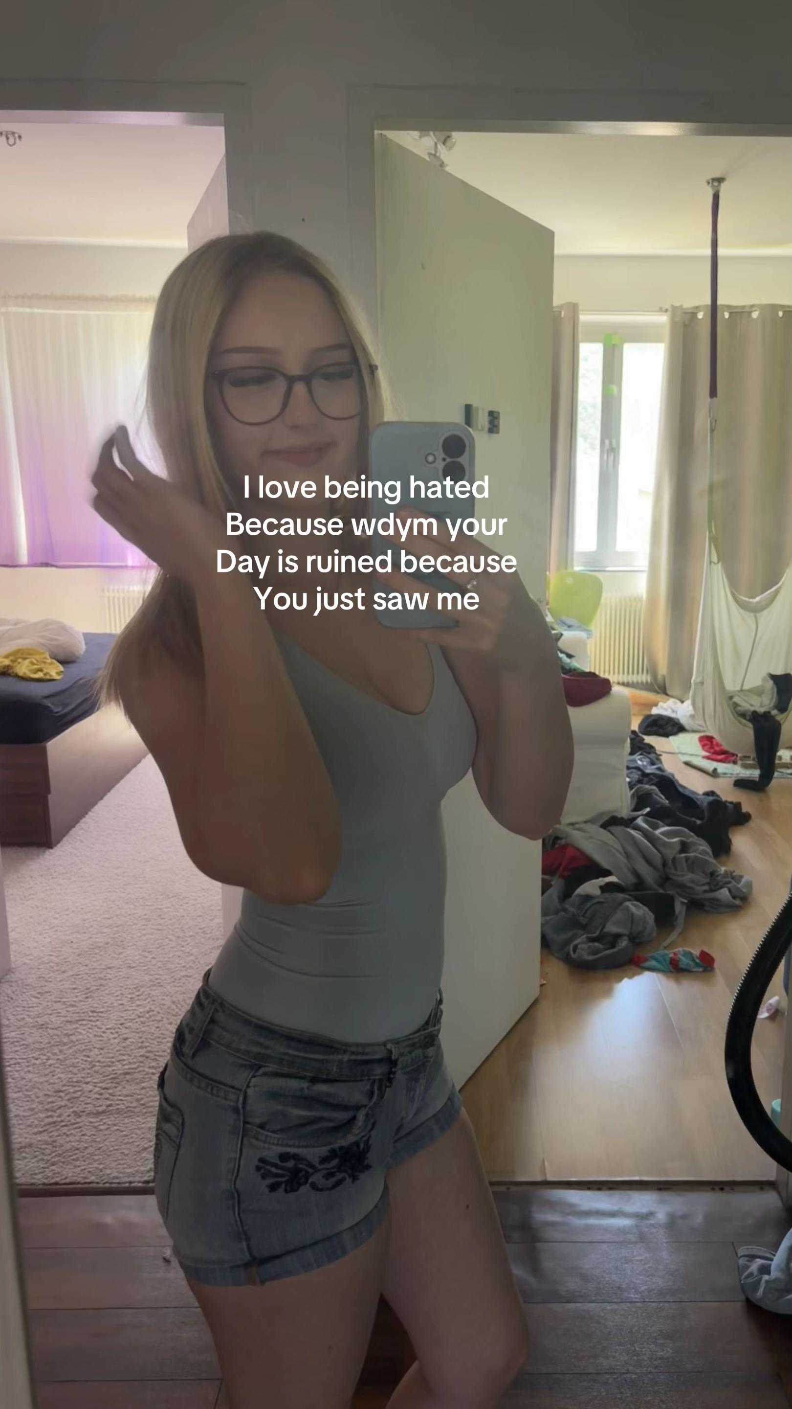 @Lea