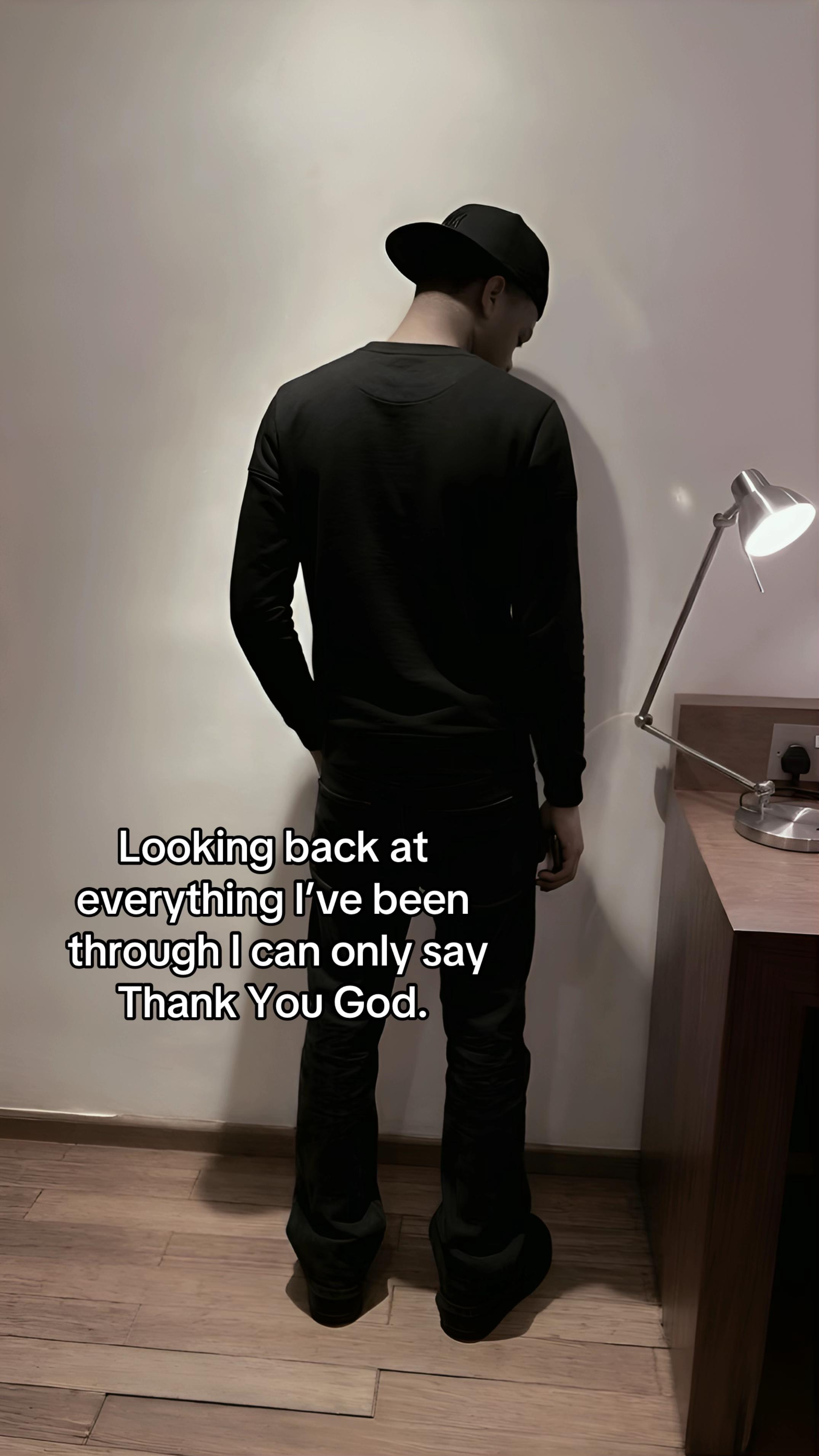 @Not.chris🗿🖤