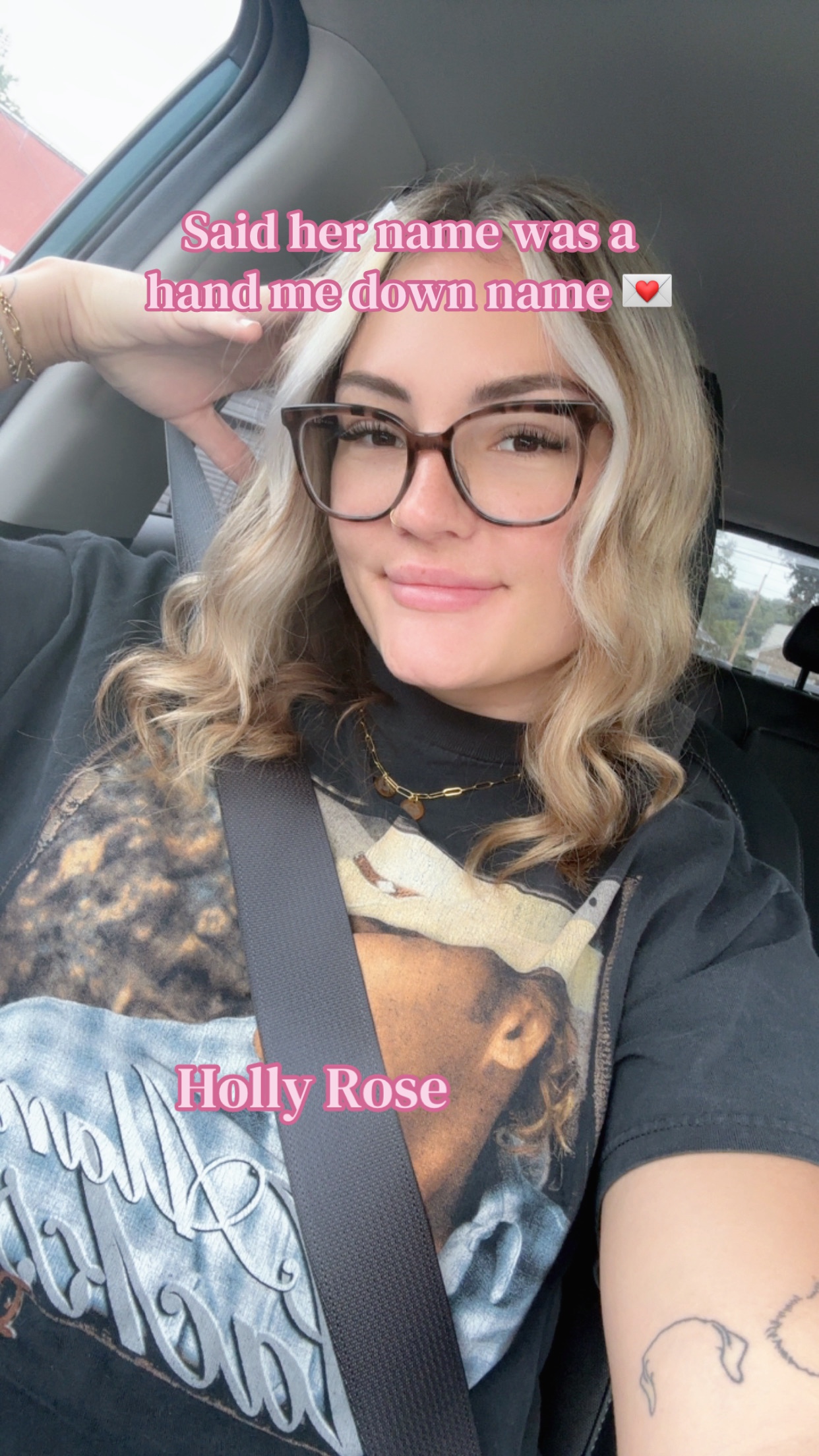 @holly ✨