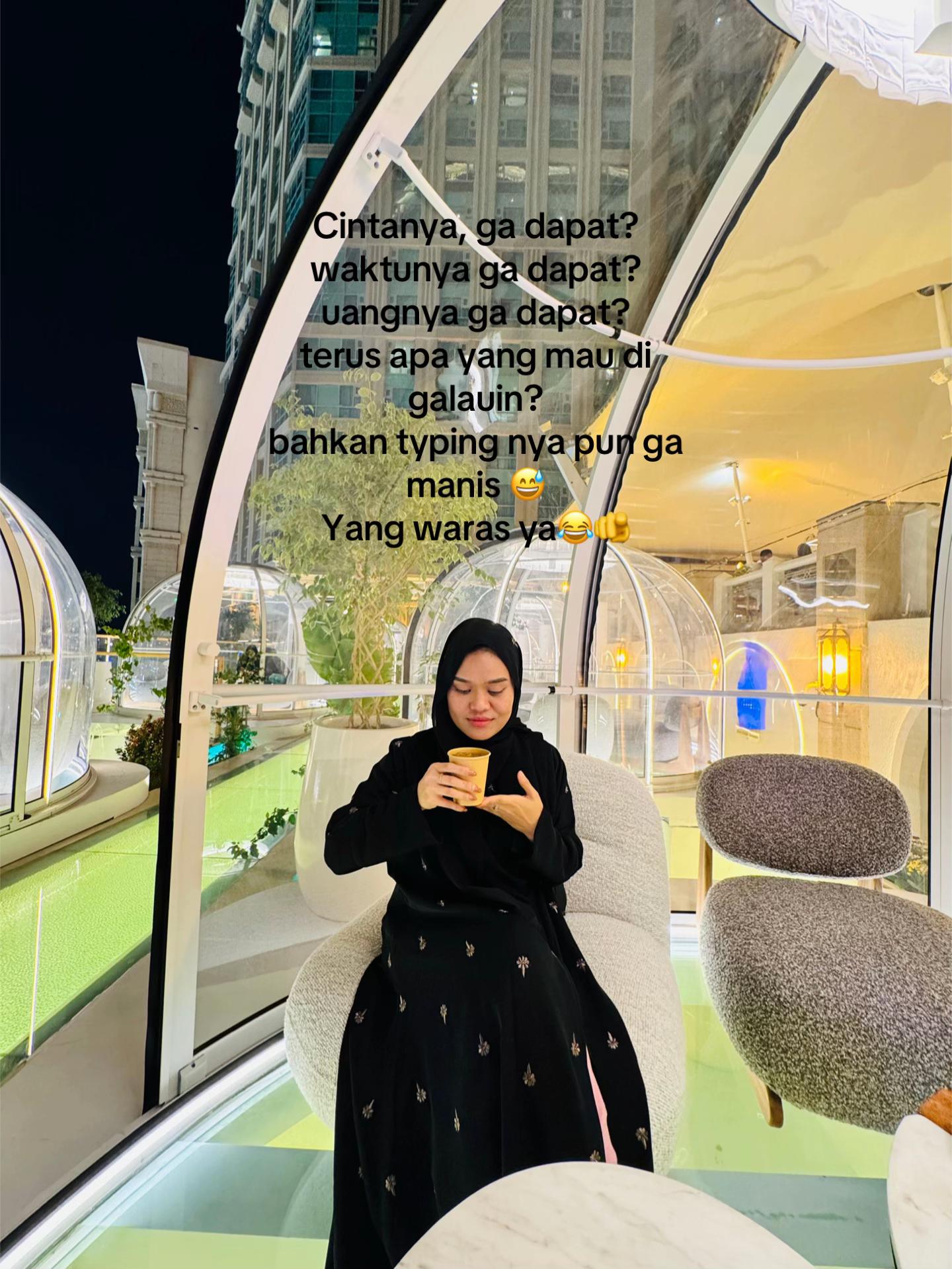 @Desi Savitri 🦢