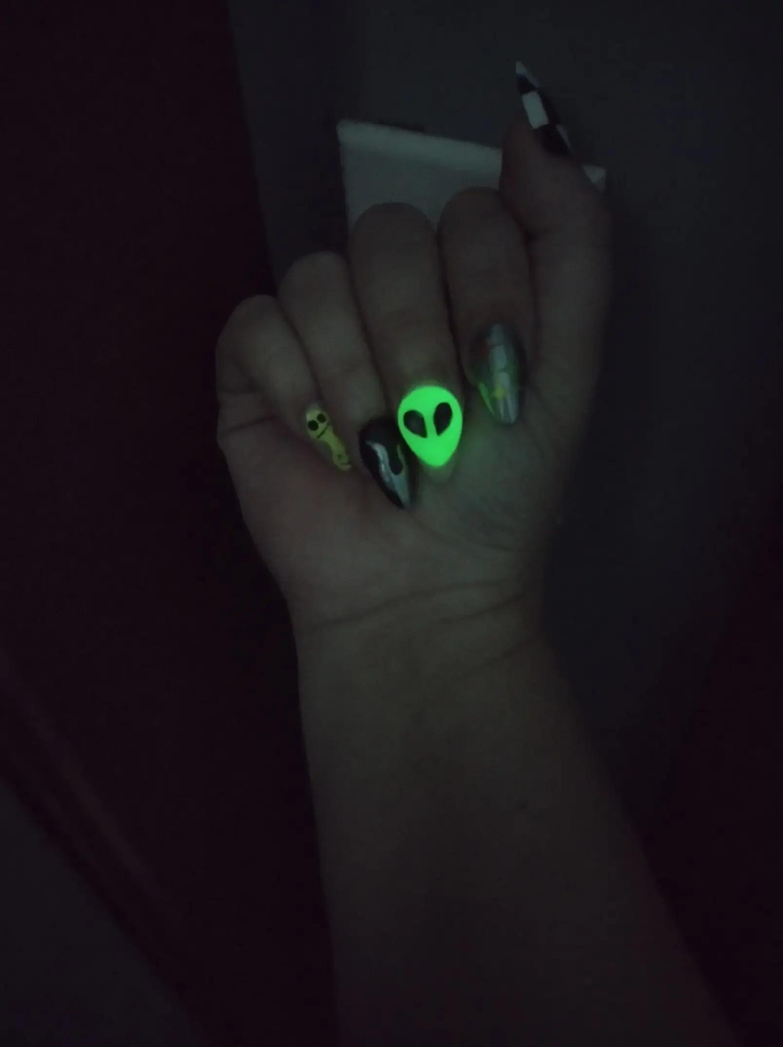 @spacecake nails