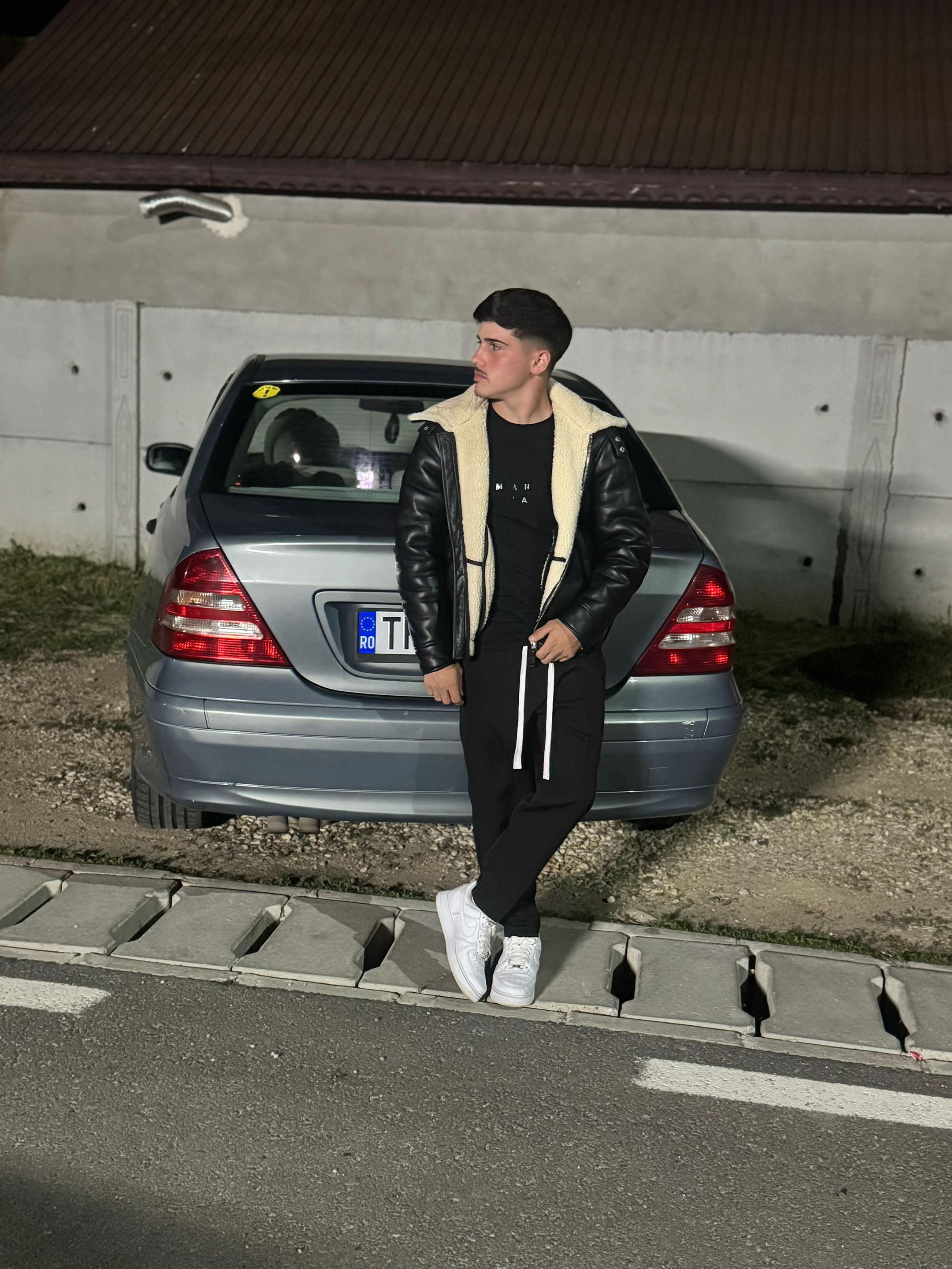 @Alex Zamfirescu
