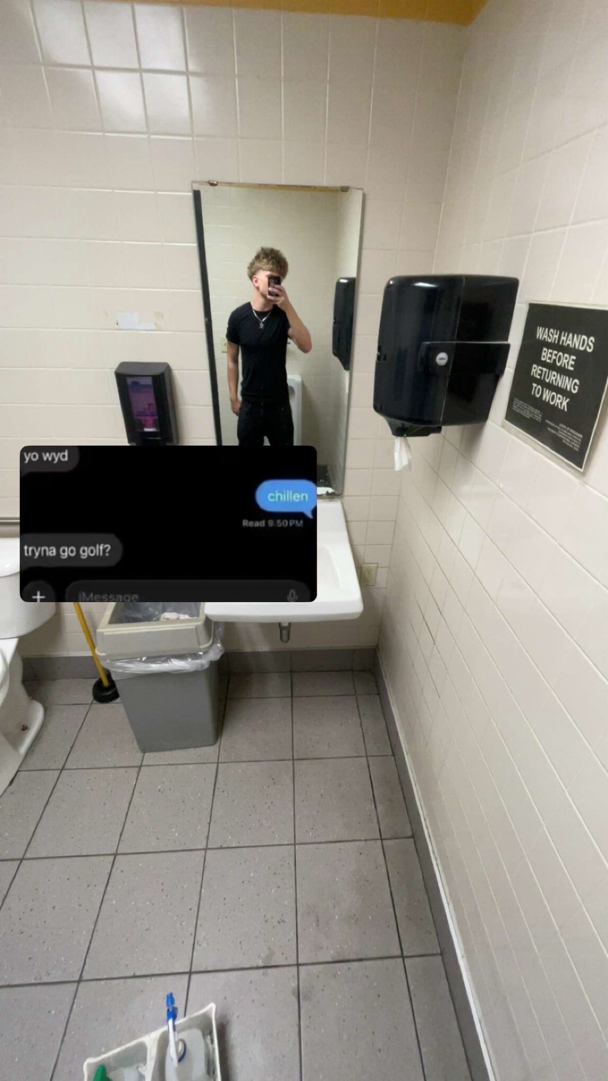 @￶