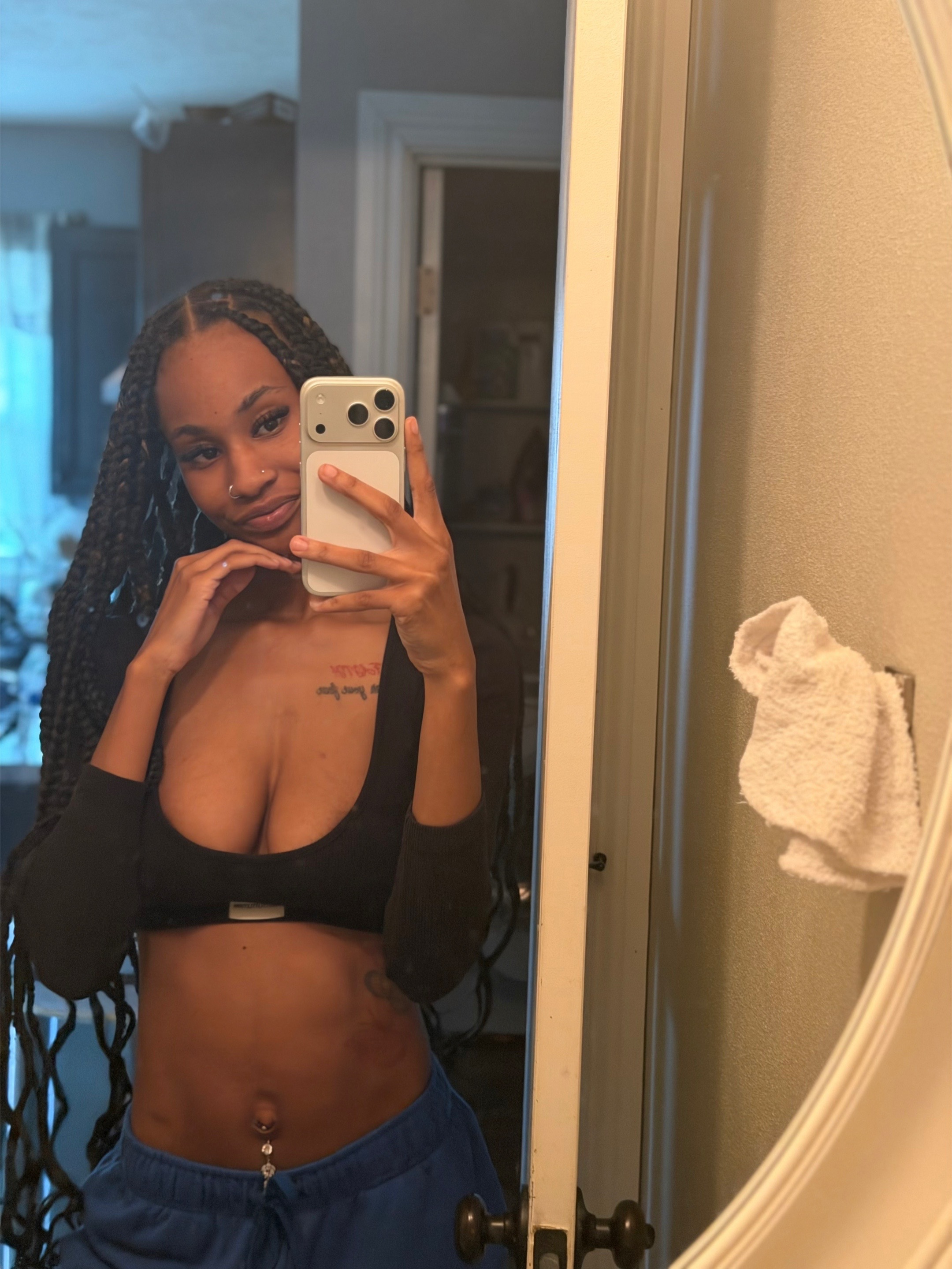 @destineeleniyaa
