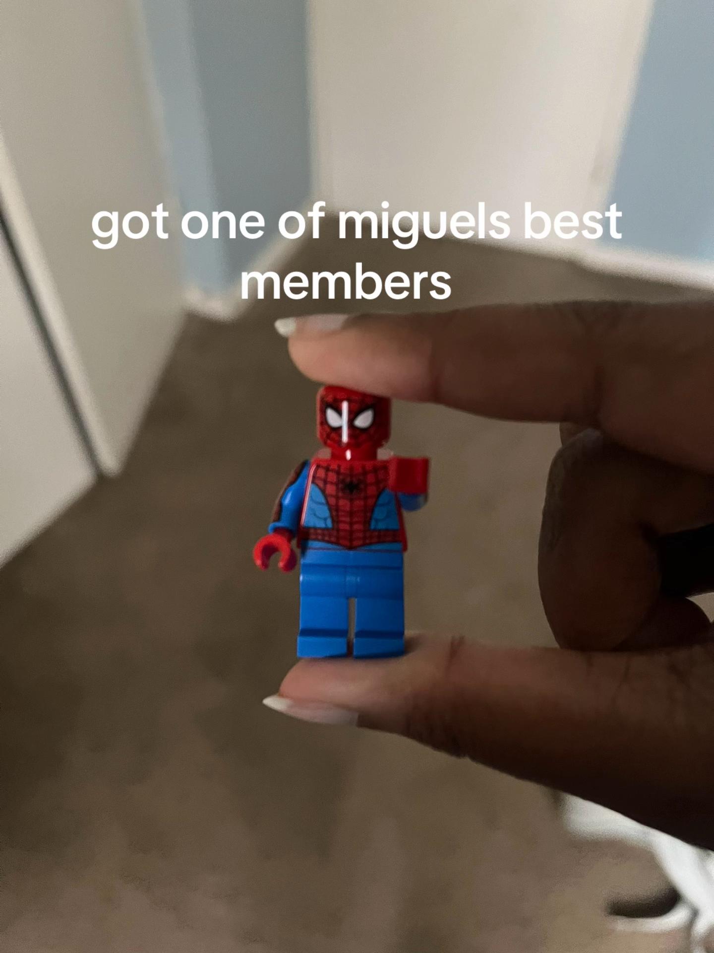 @am 𐚁