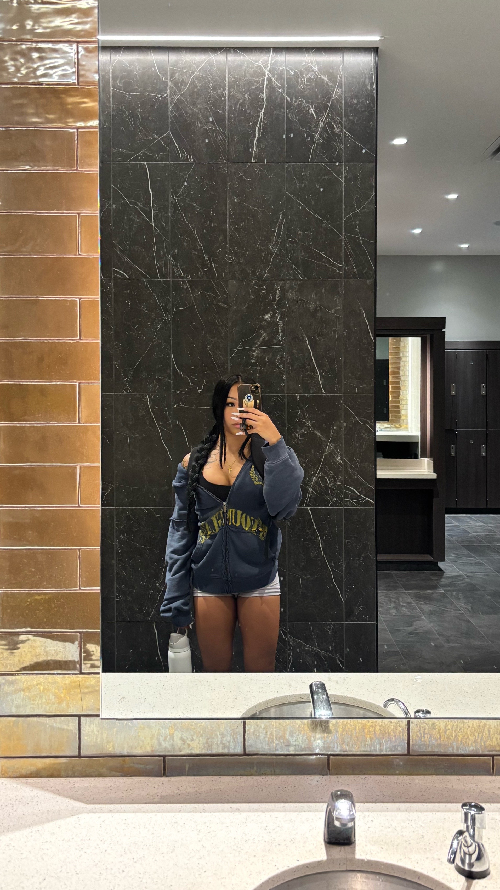 @lala