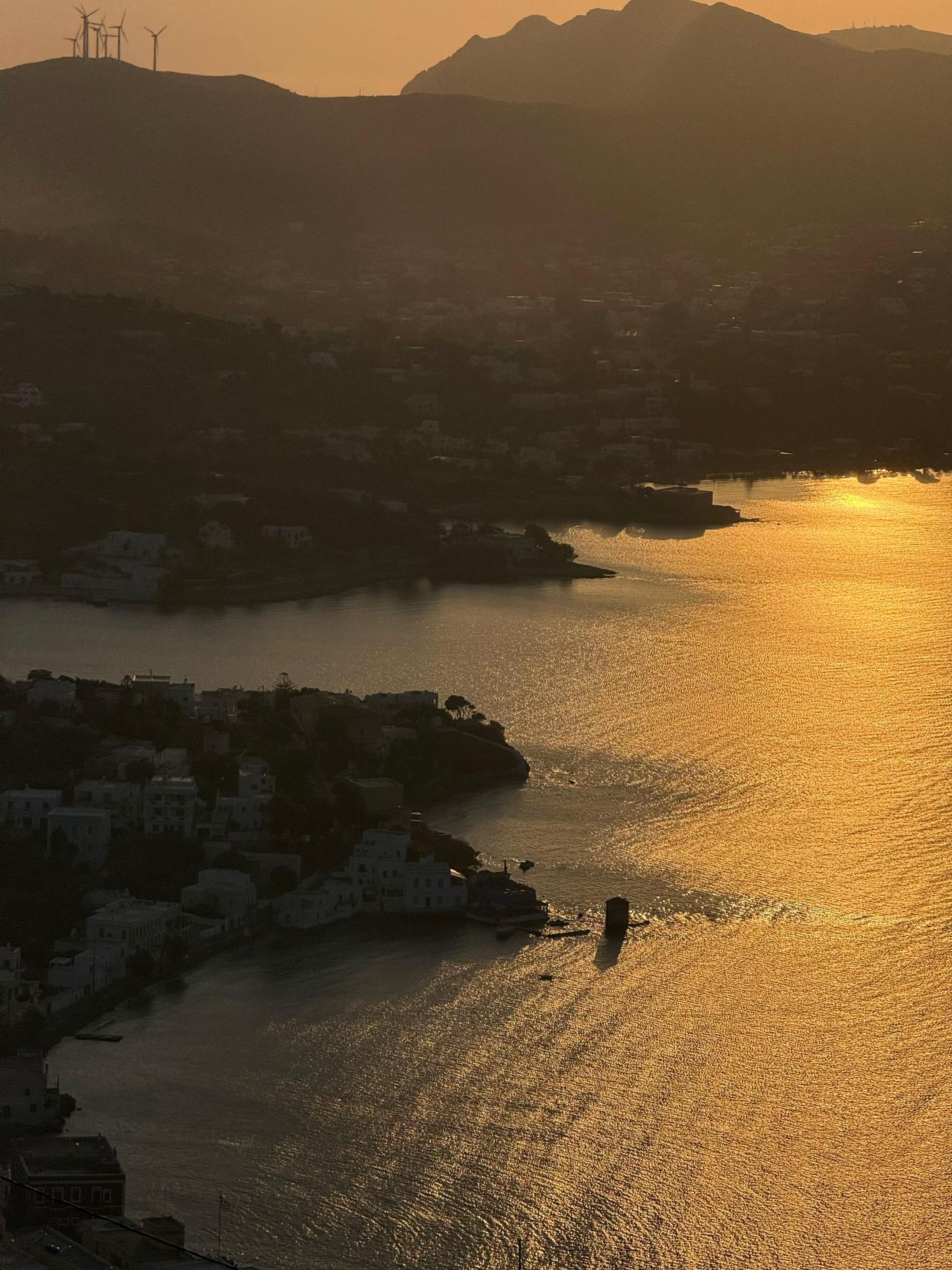 @&Epsilon;&iota;&rho;ή&nu;&eta; 🍯