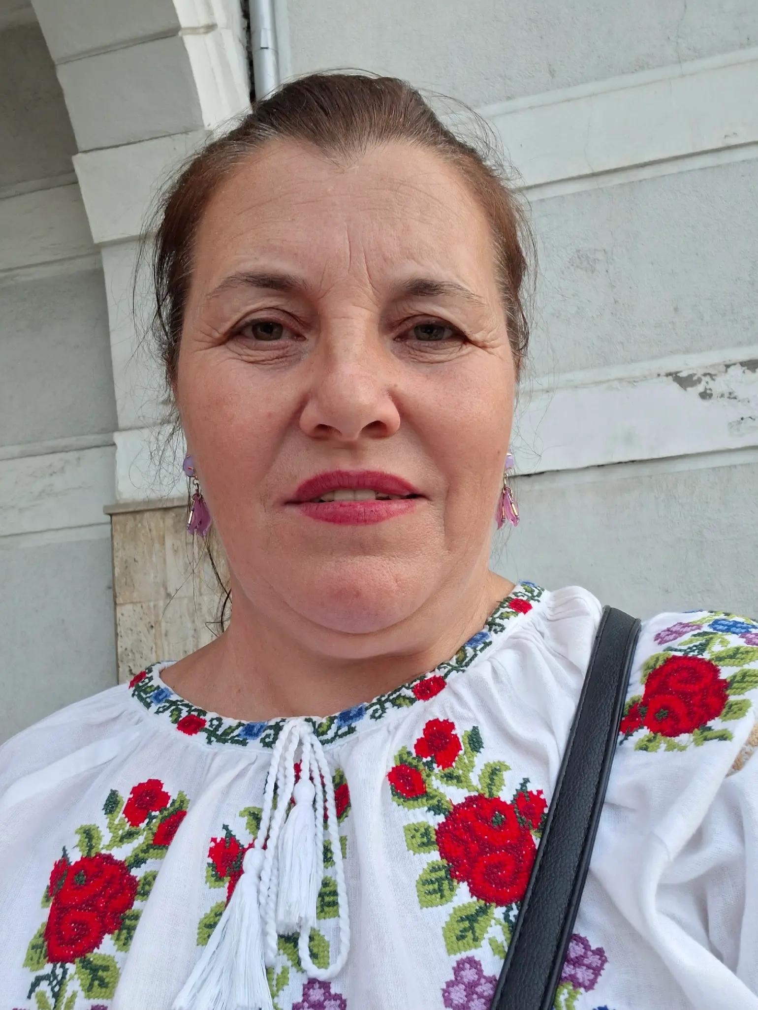 @Elena Popa8028
