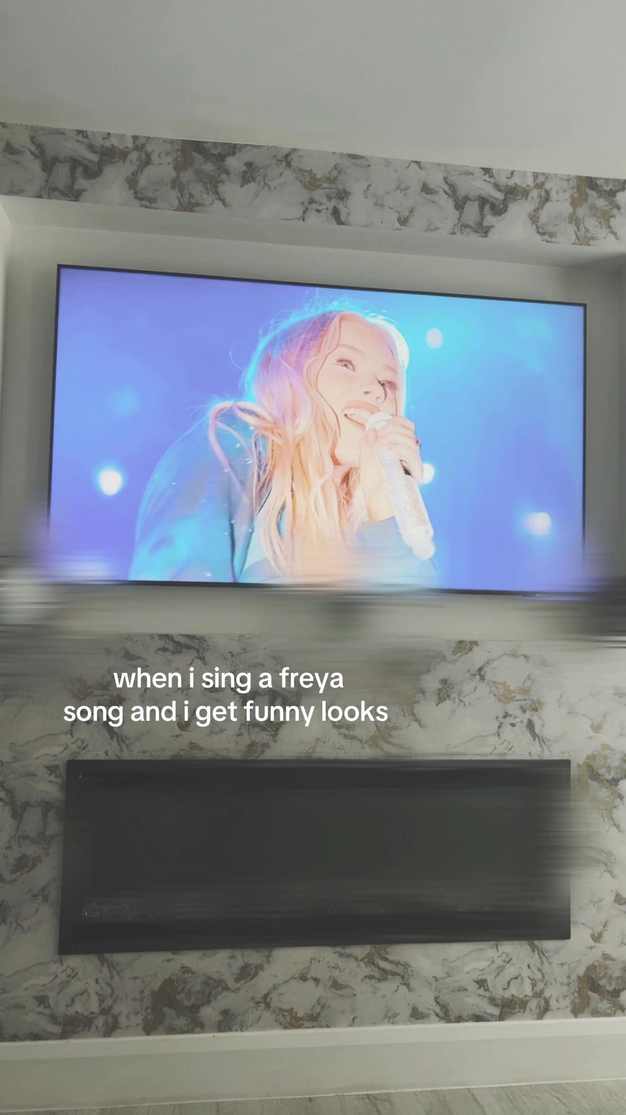 @โ โฆ