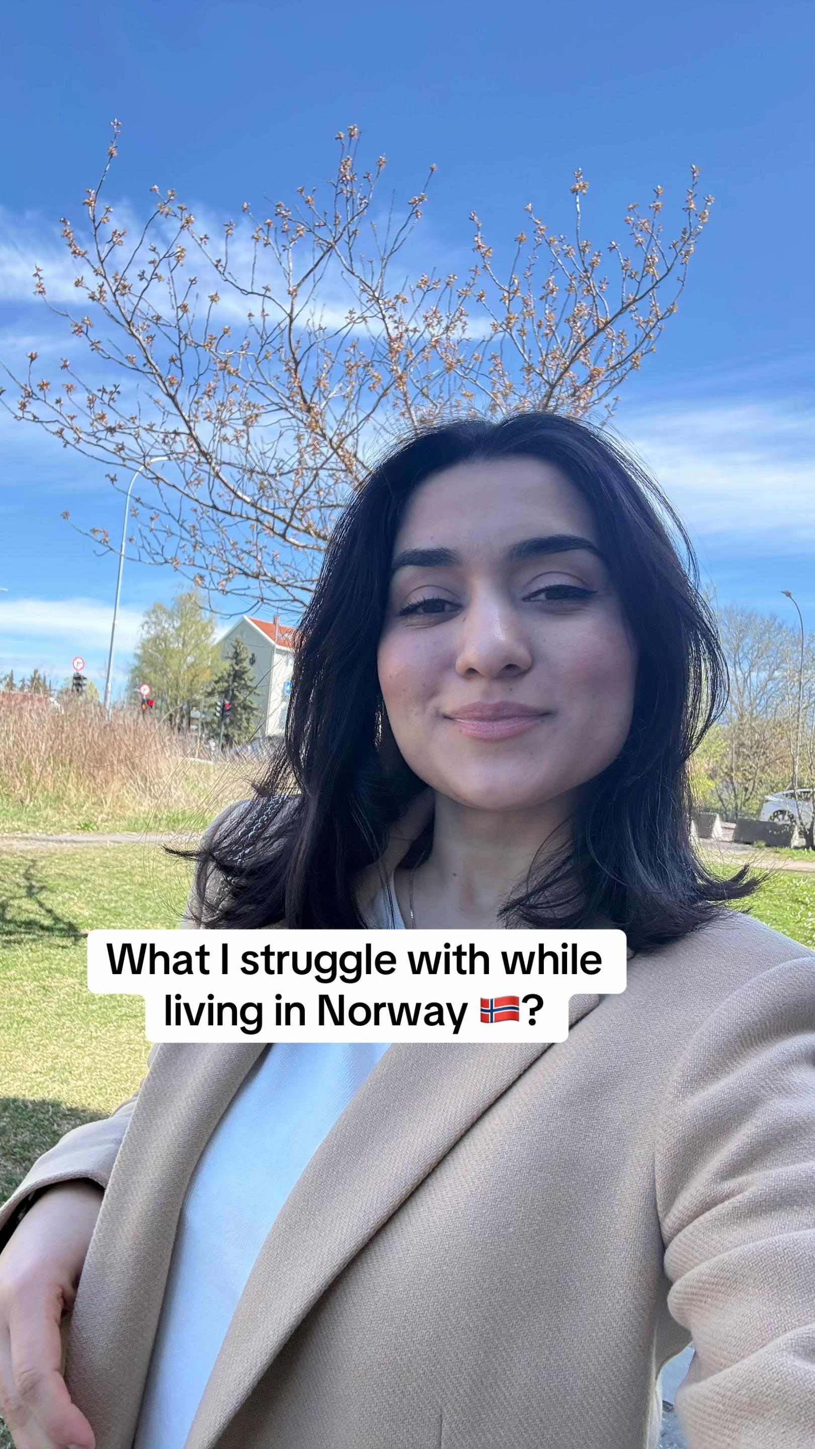 @Muhayyo | PhD Economist