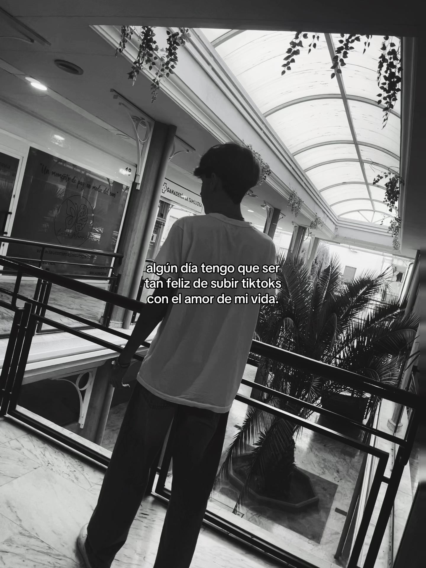 @𝐀𝐥𝐞𝐣𝐚𝐧𝐝𝐫𝐨 