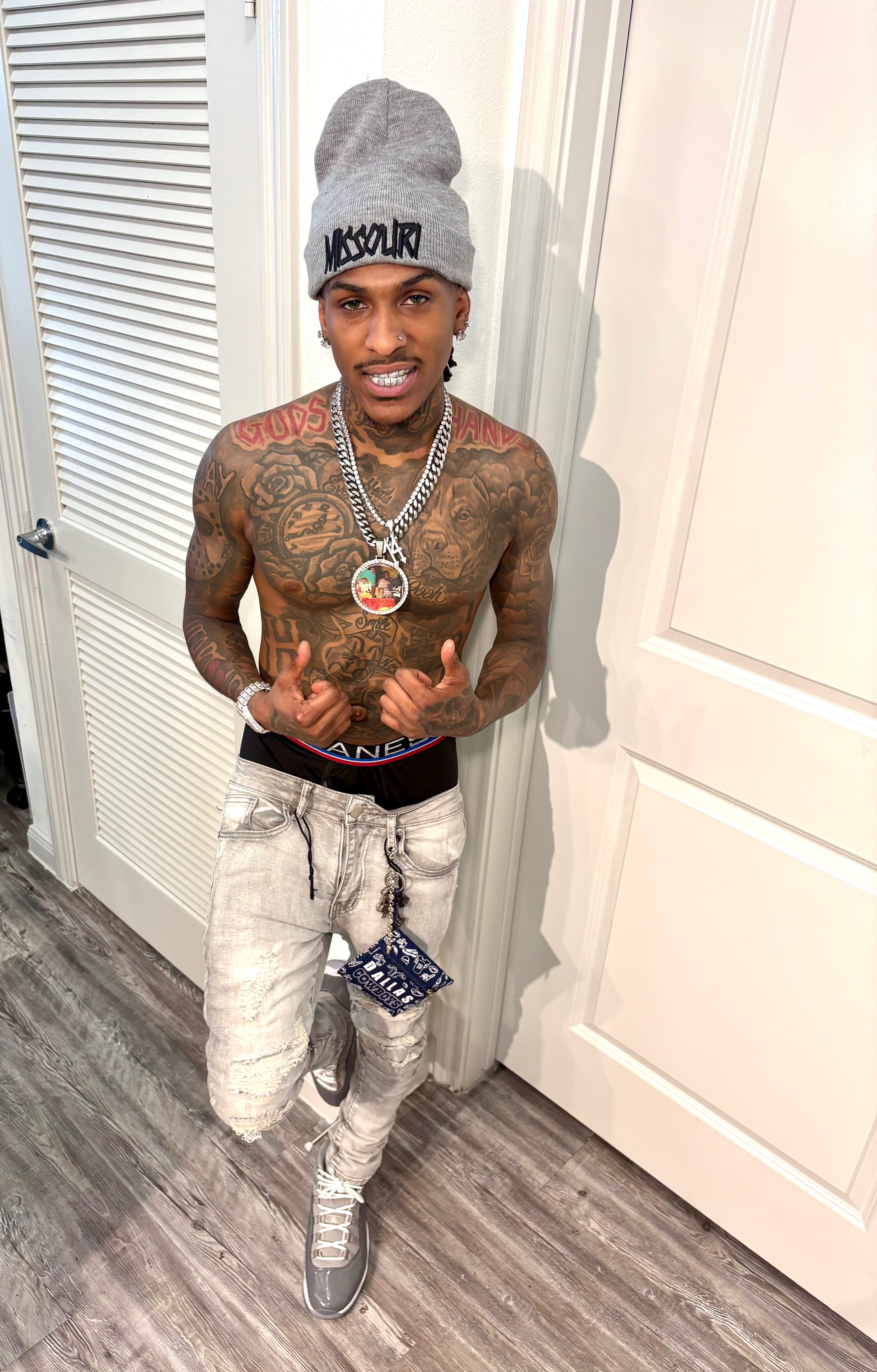 @Poohthedon