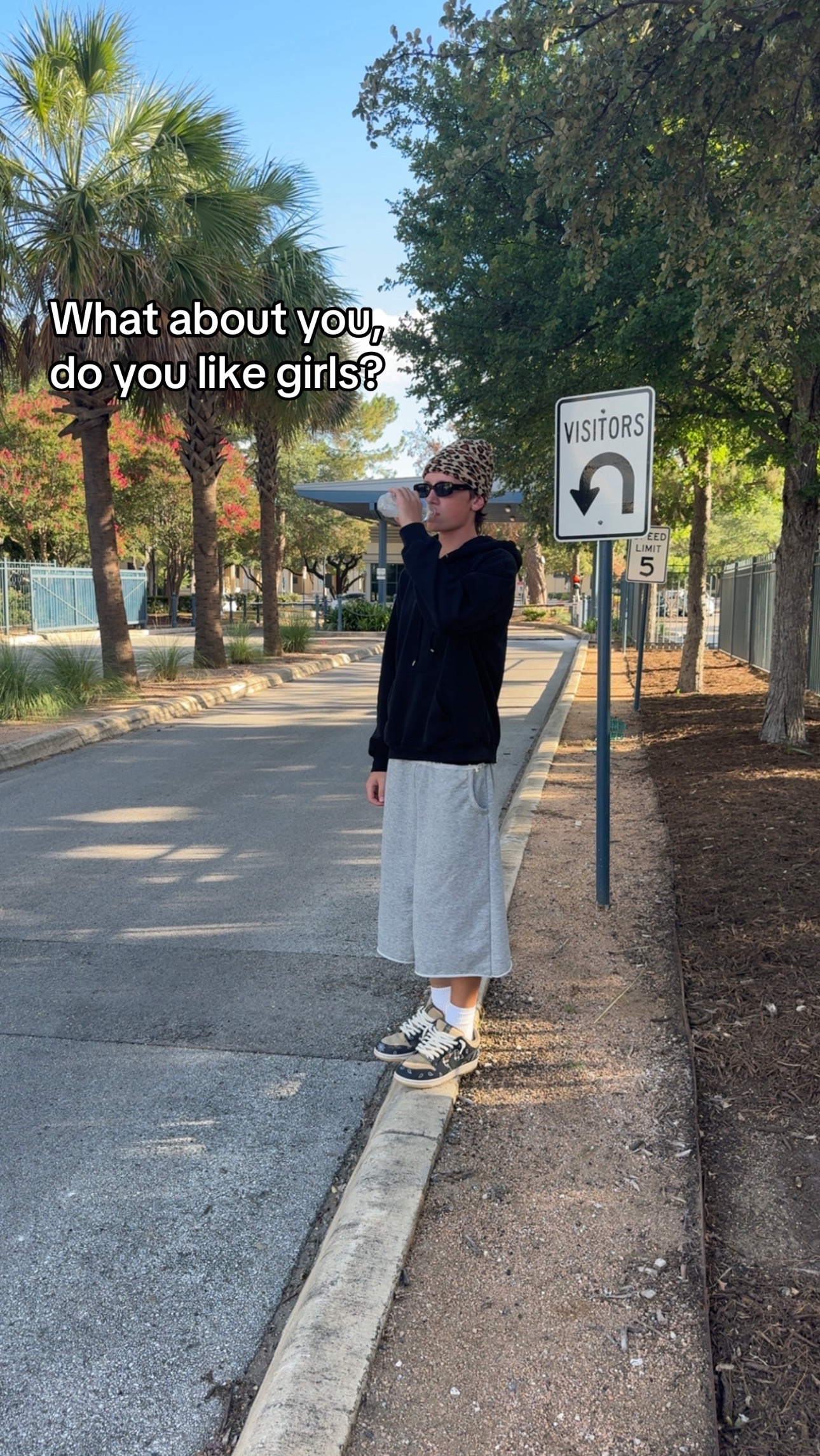 @uoxɐſ