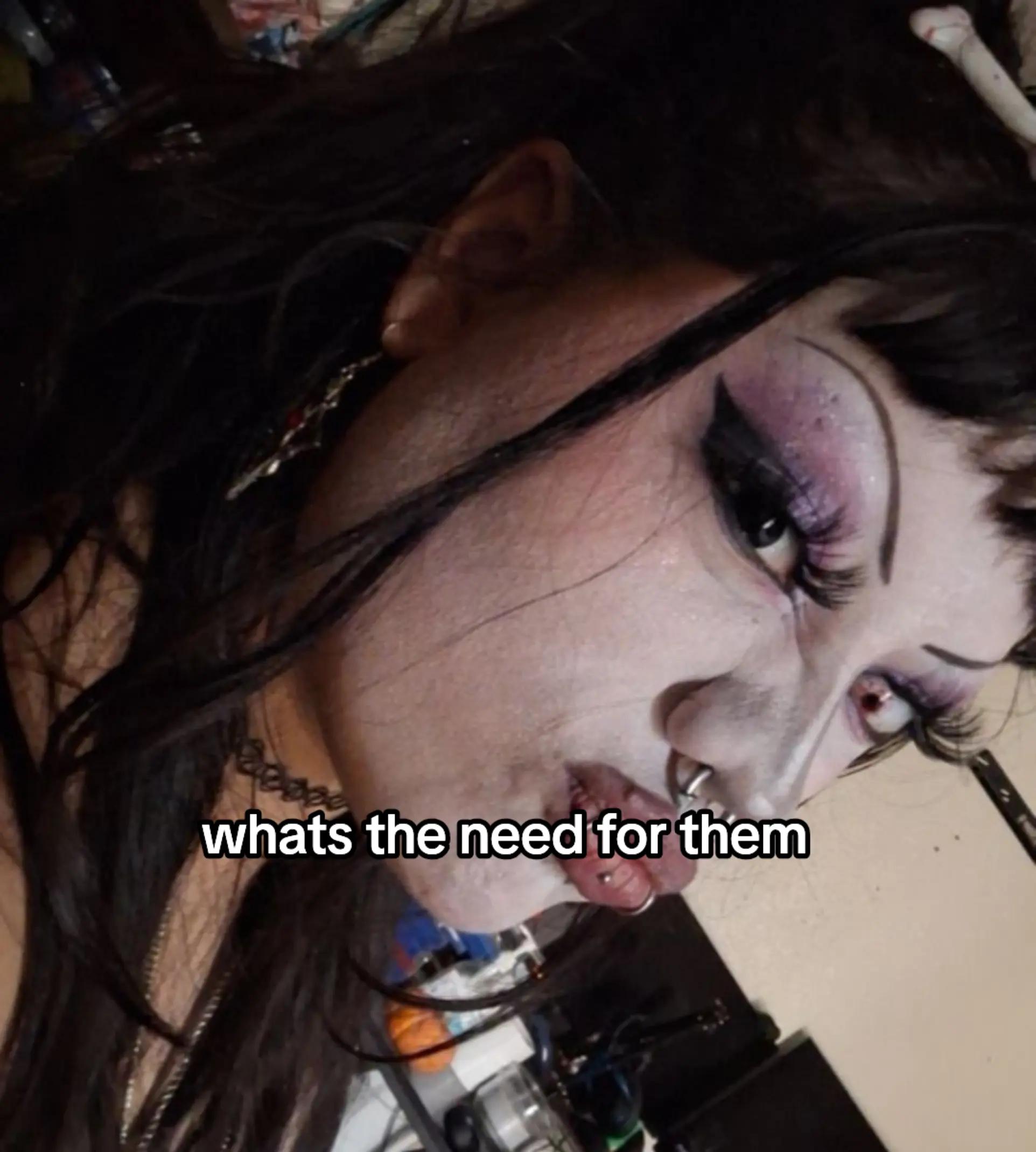 @ClownGutz🤡