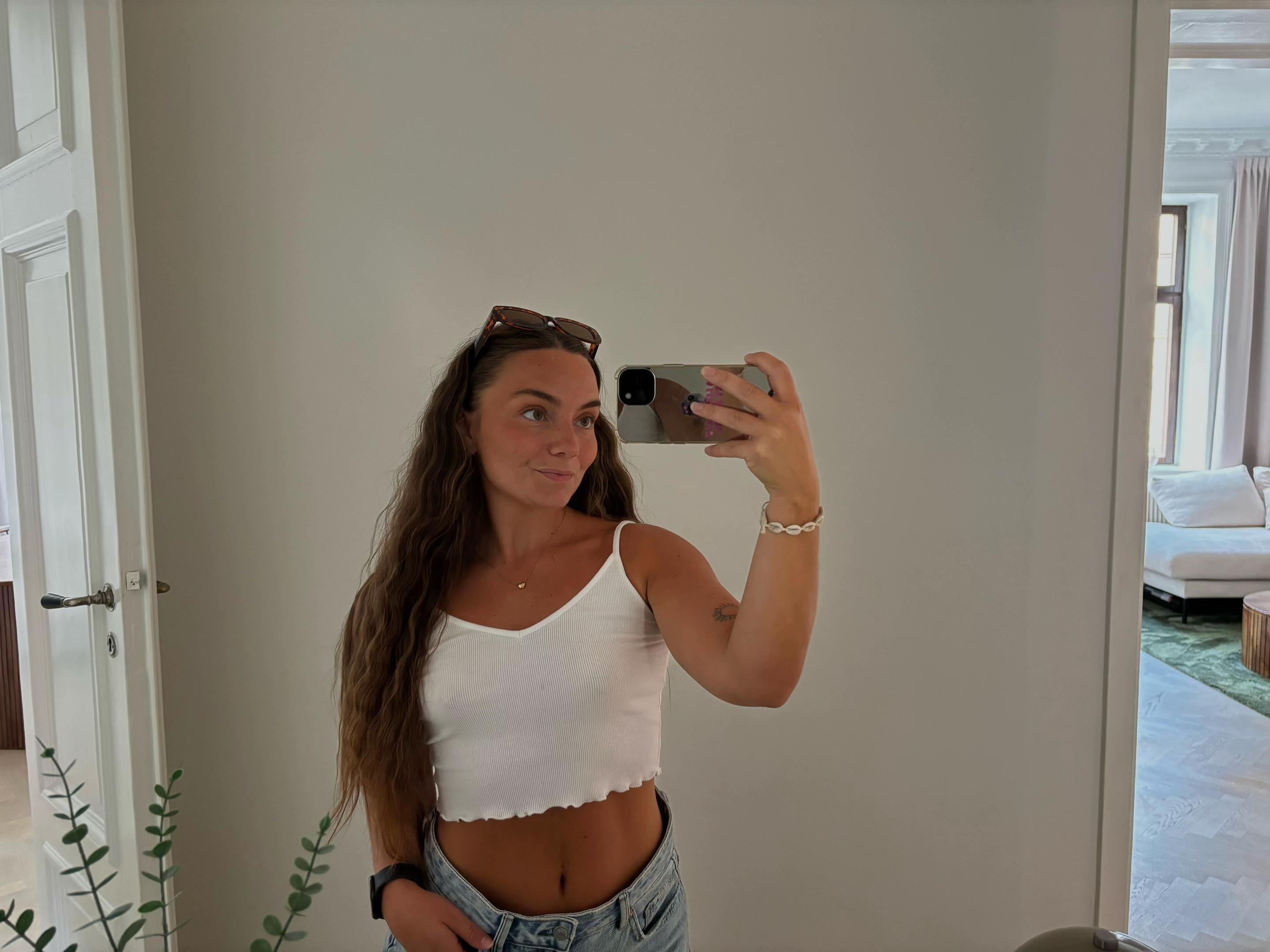 @Emz