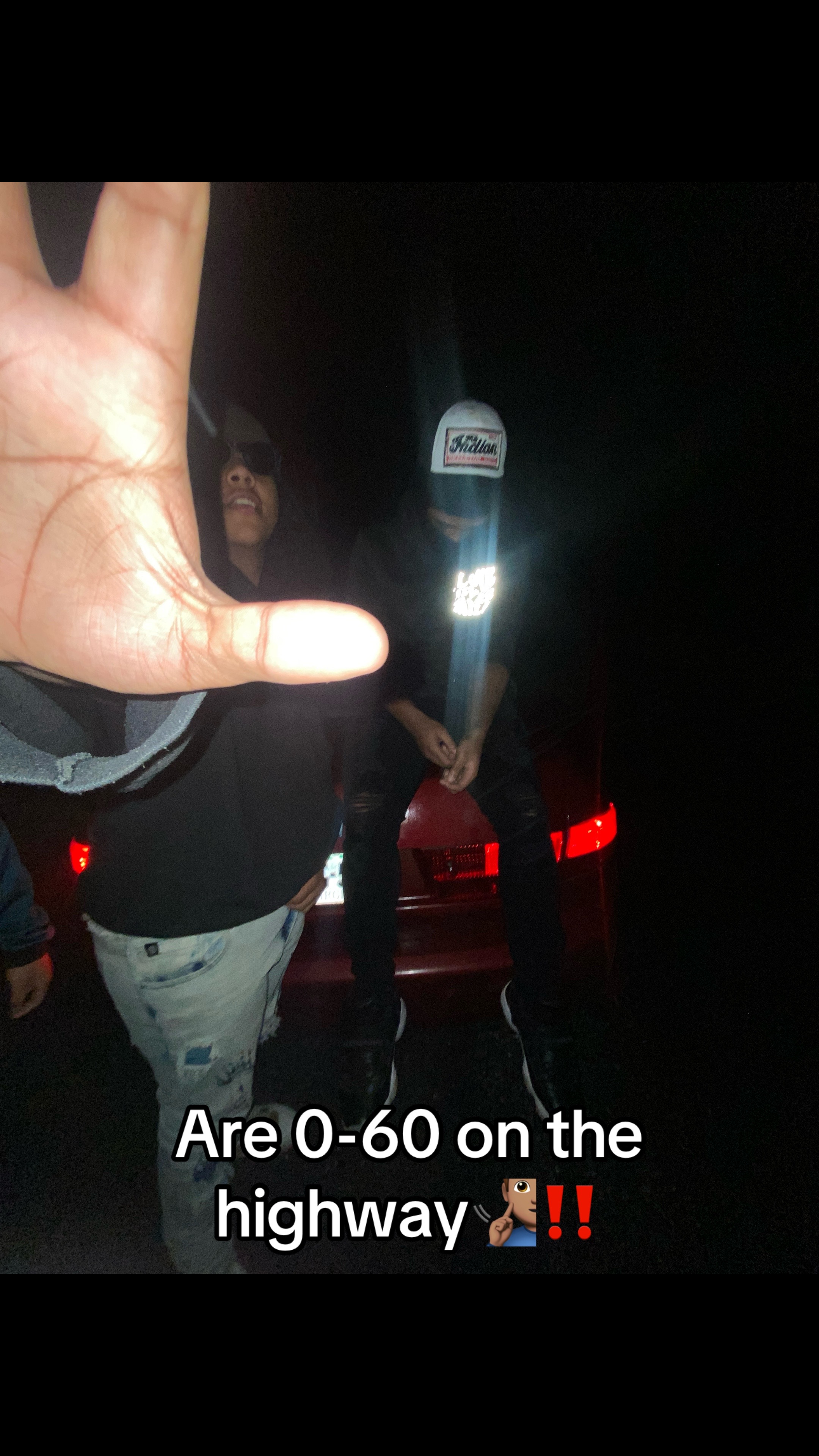 @⃟
