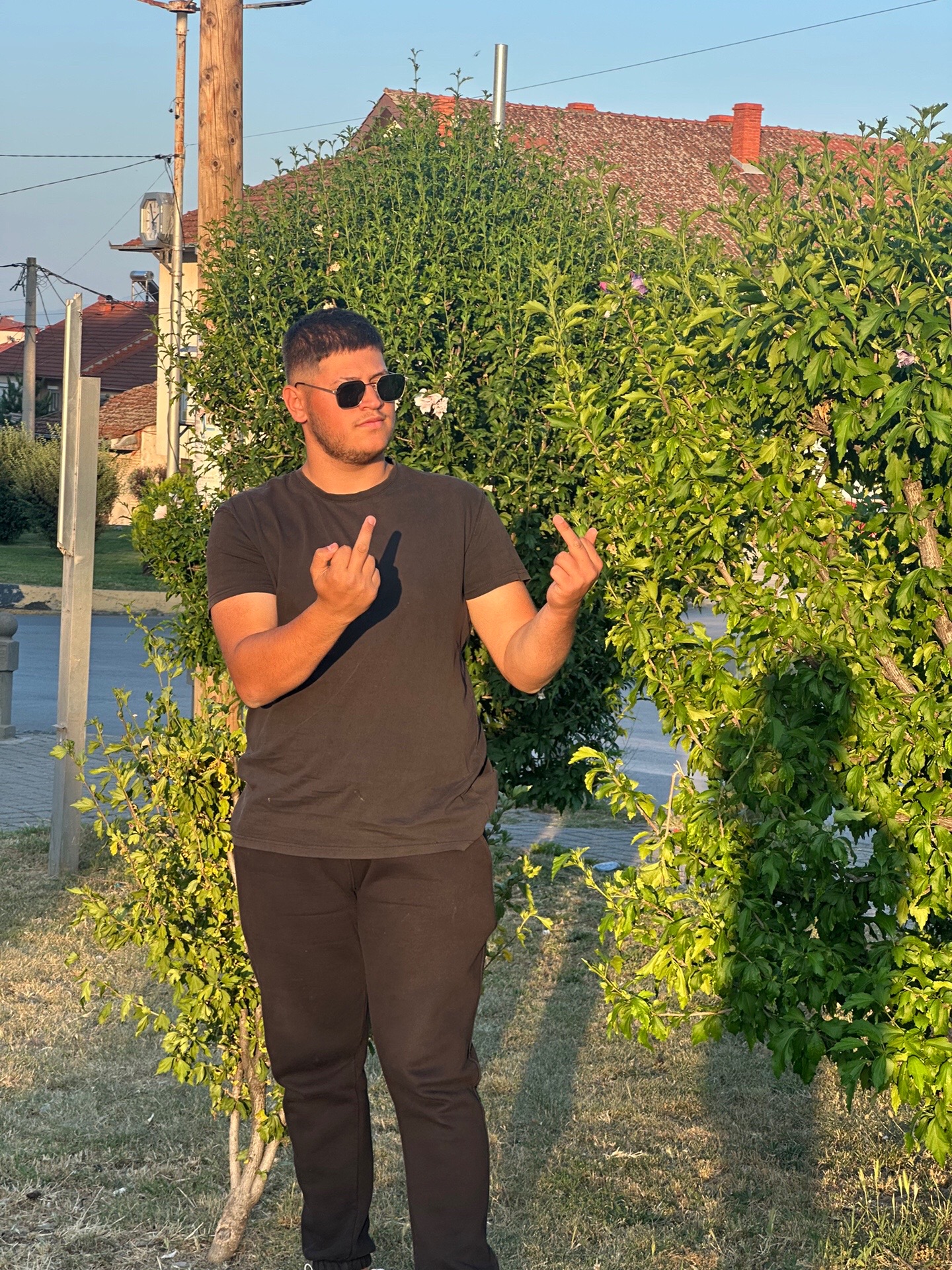 @ARØN🥷🏻