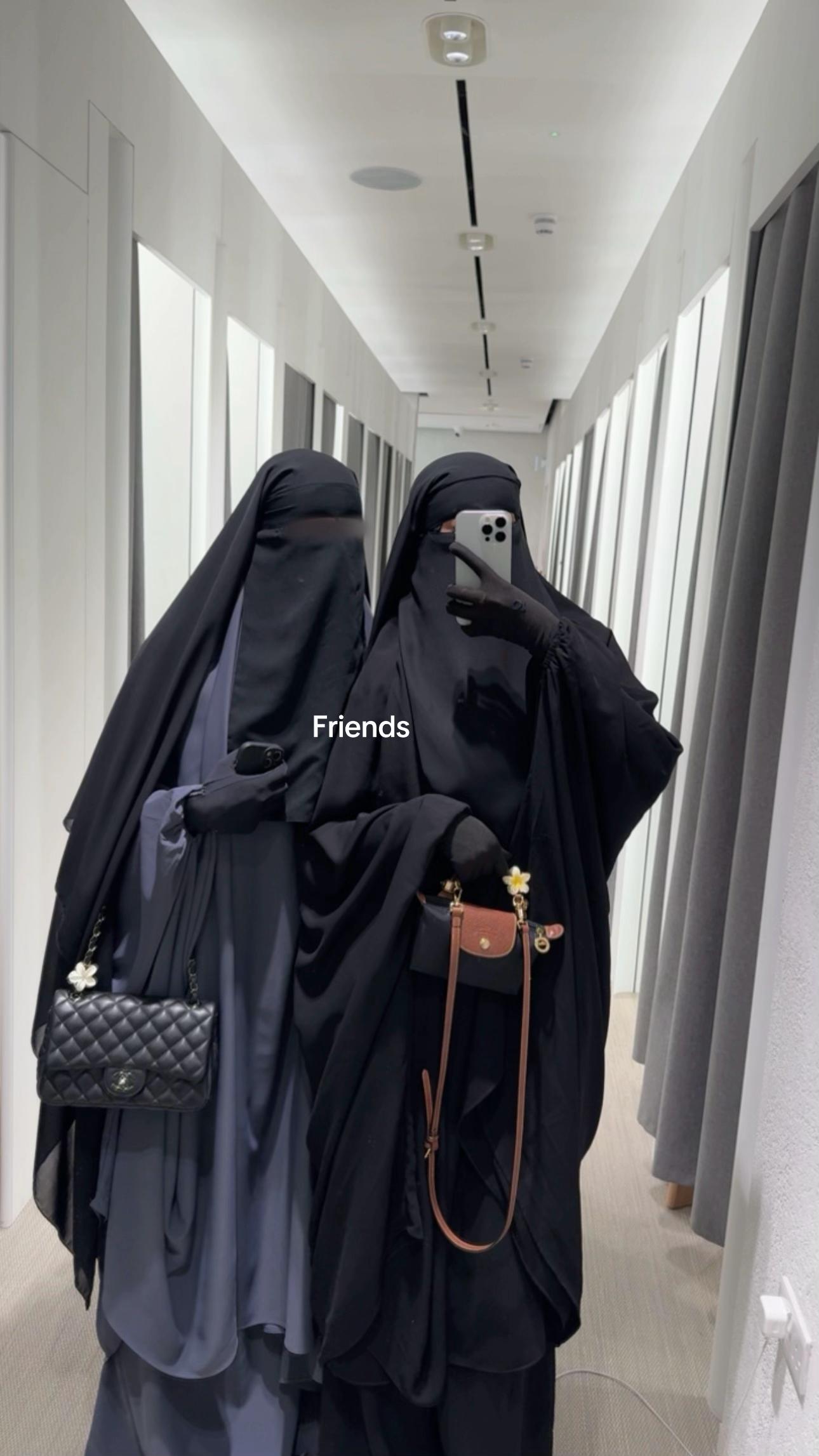 @س