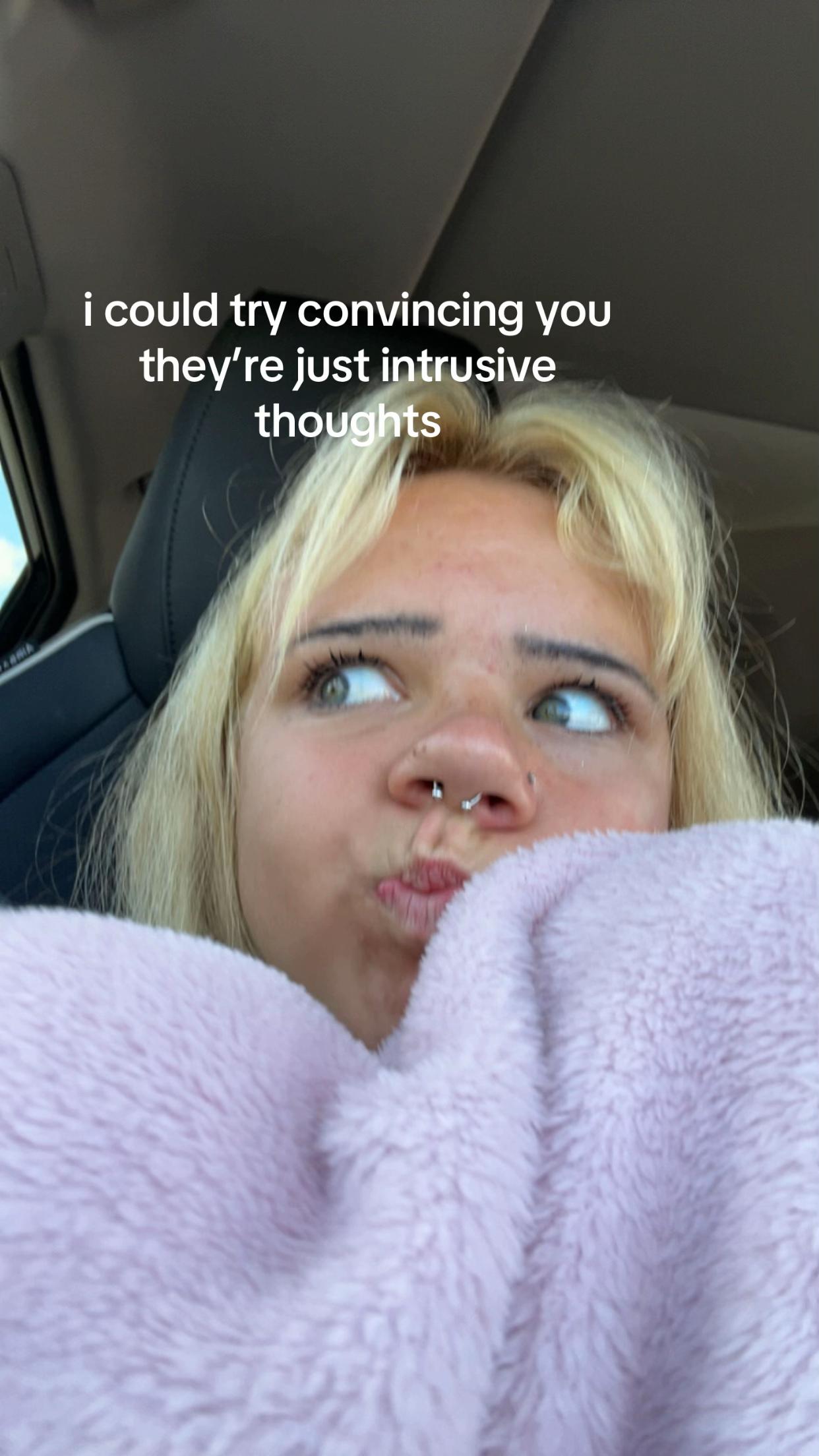 @izzie🧁🪽
