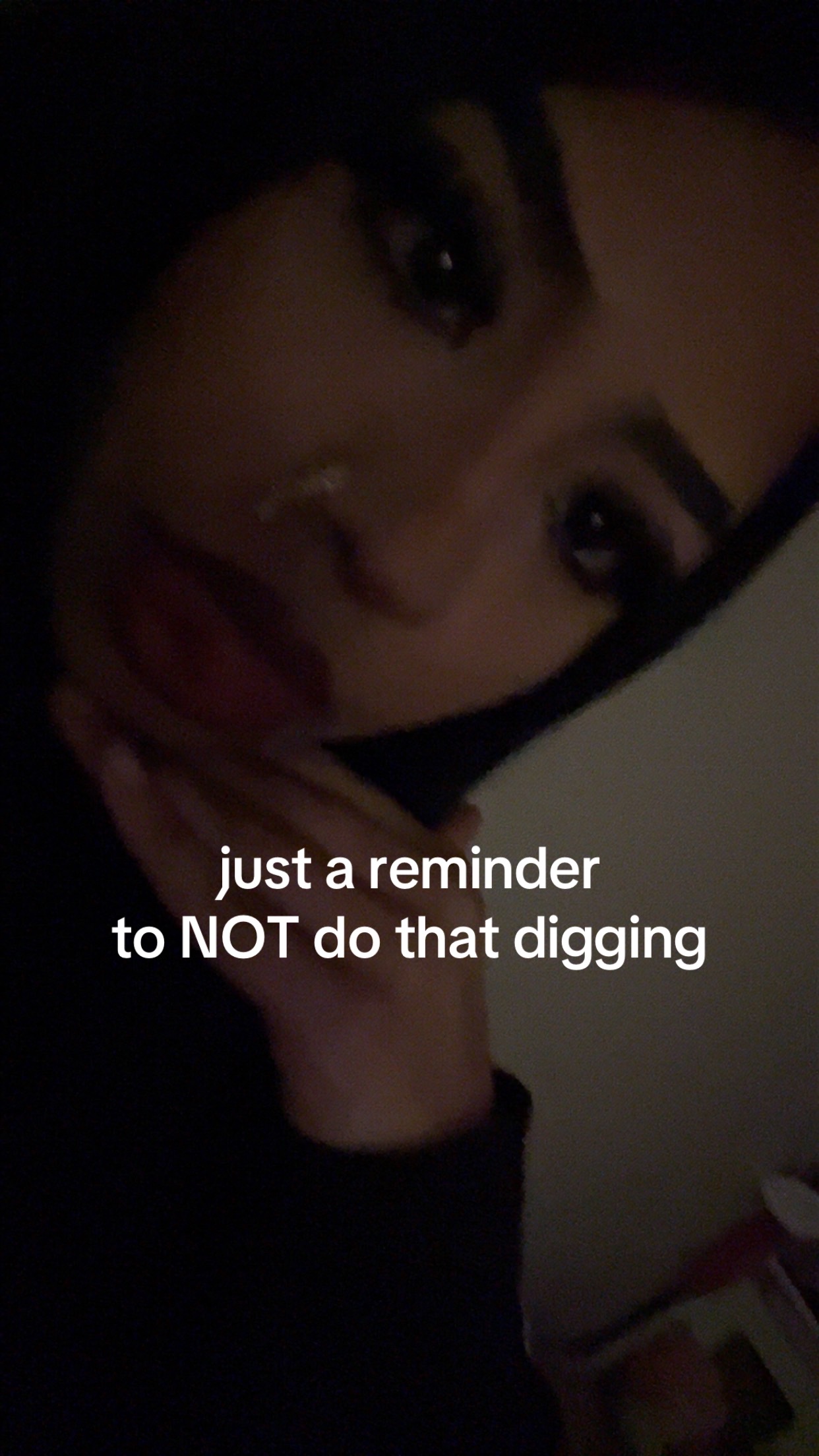 @ʟᴜɴᴀ ᴅᴀᴢᴇ🦇